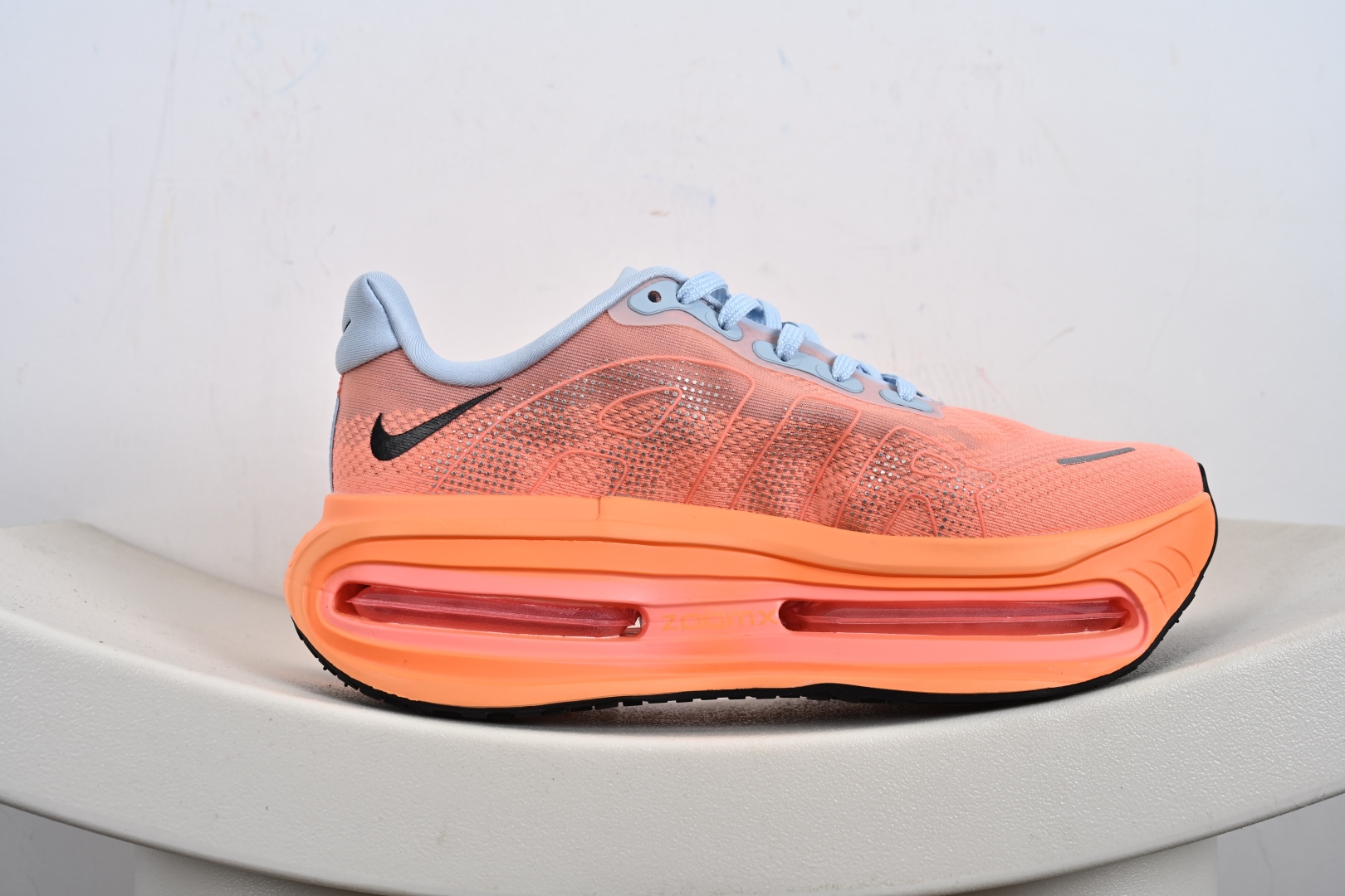 200 Nike ZOOM PREMIUM 耐克 飞马 舒适减震防滑 低帮跑步鞋 FN8453-011