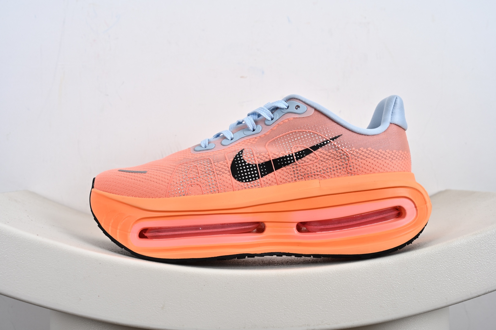 200 Nike ZOOM PREMIUM 耐克 飞马 舒适减震防滑 低帮跑步鞋 FN8453-011