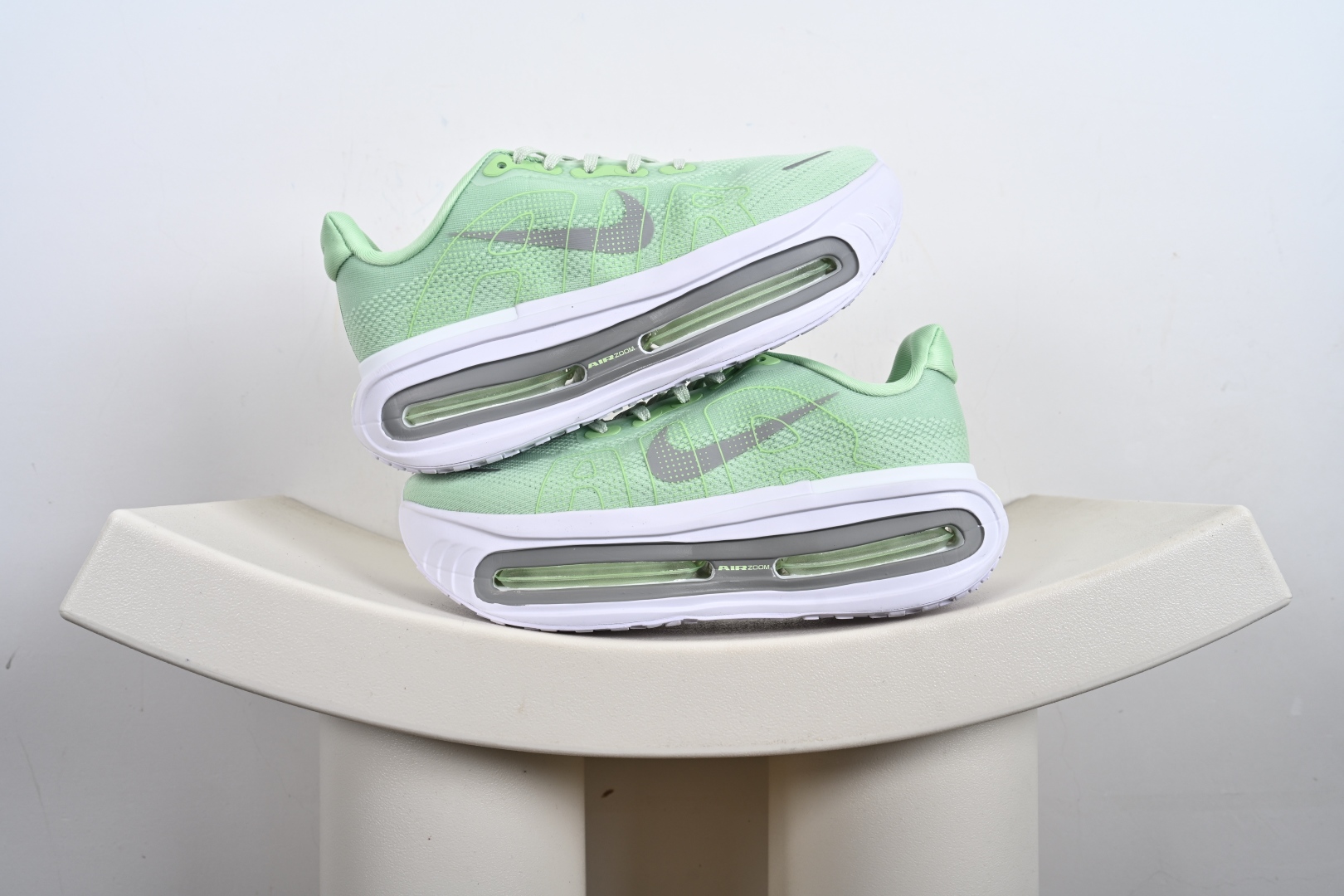 #合集 200 Nike ZOOM PREMIUM 耐克 飞马 舒适减震防滑 低帮跑步鞋 FN8453-011