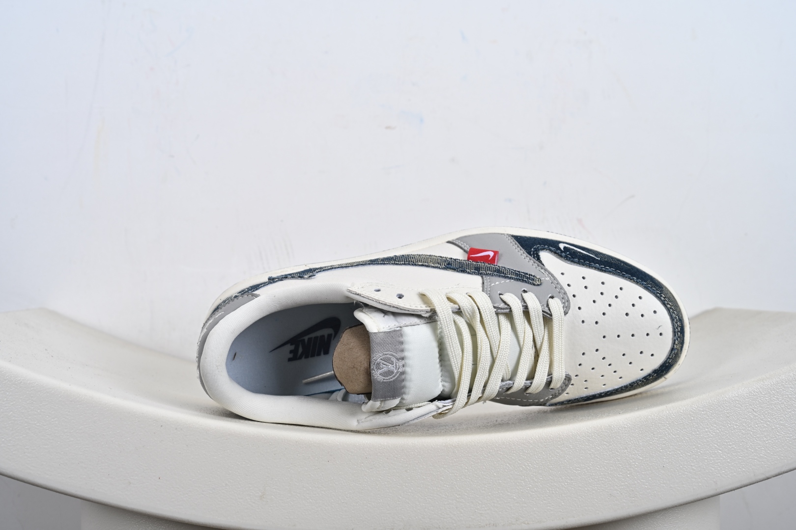 260 定制版 Travis Scott x Fragment Design x Air Jordan 1 Low OG SP AJ1 乔1 LV联名 扎染牛仔 低帮文化休闲板鞋 LD2028-048