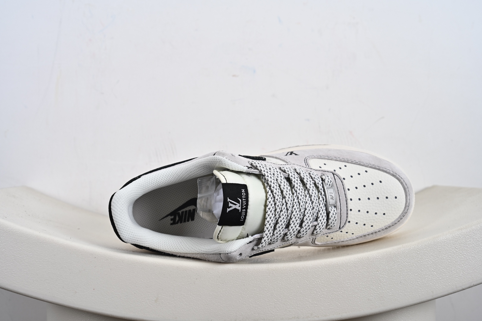 240 NIke Air Force 1 '07 Low 空军一号低帮 运动鞋 休闲鞋 CX5050-Y06