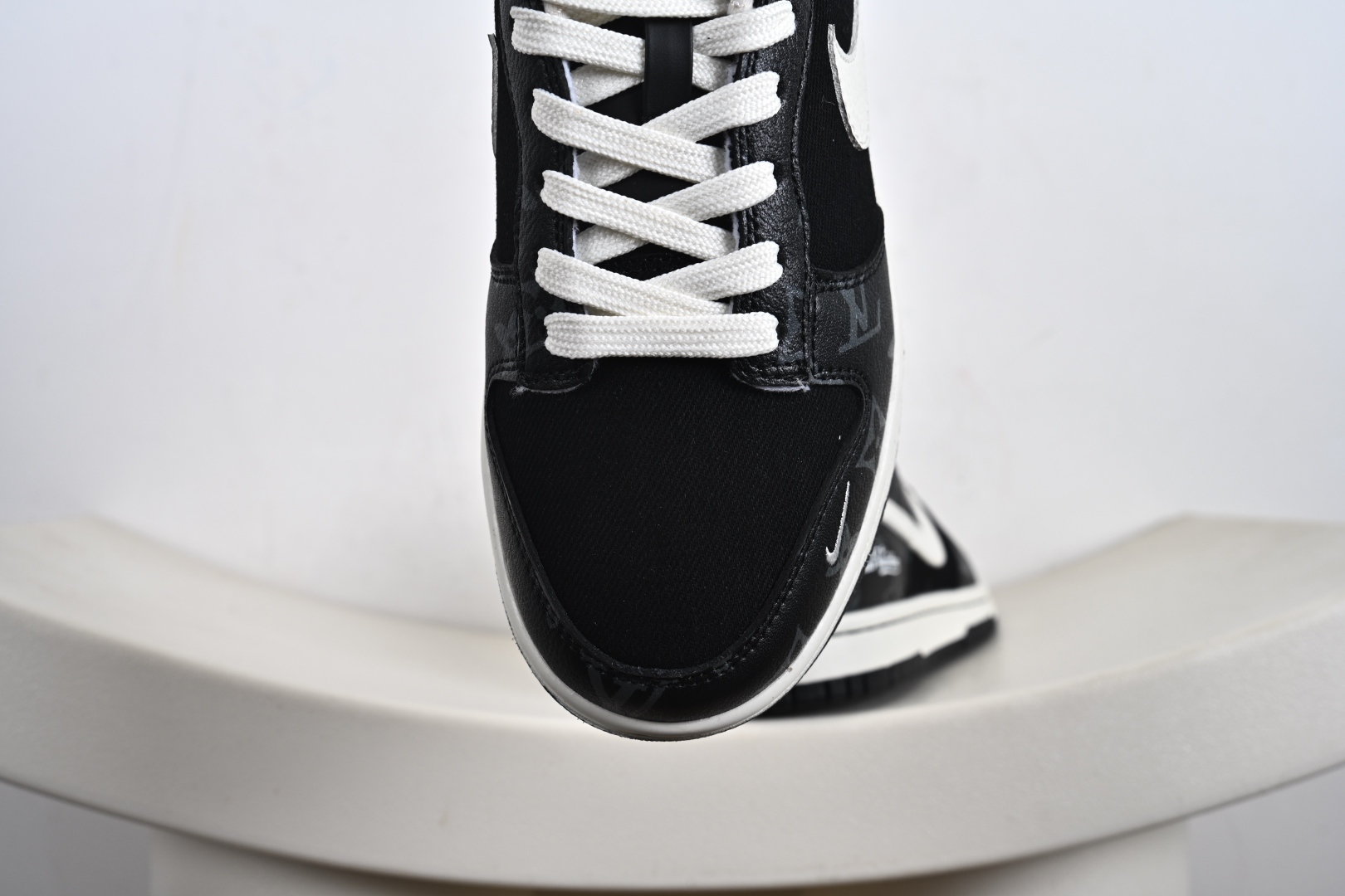 260  定制版 NK Dunk Low 联名 暗夜幽白  SC0601-458