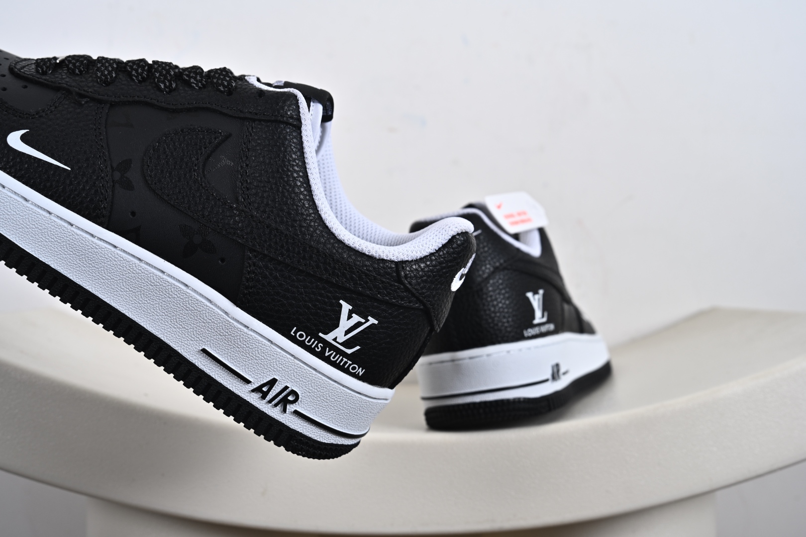 240  定制版 Louis Vuittx Nk Air Force 1’07 定制配色 Lv联名 空军一号低帮经典低帮休闲百搭板鞋 CZ3986-003