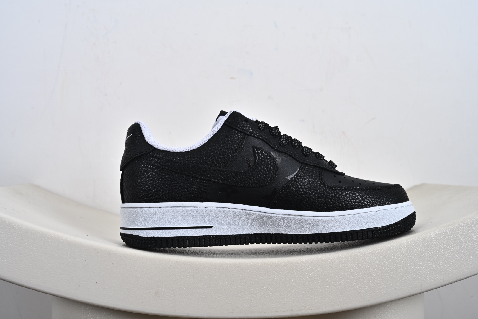 240  定制版 Louis Vuittx Nk Air Force 1’07 定制配色 Lv联名 空军一号低帮经典低帮休闲百搭板鞋 CZ3986-003