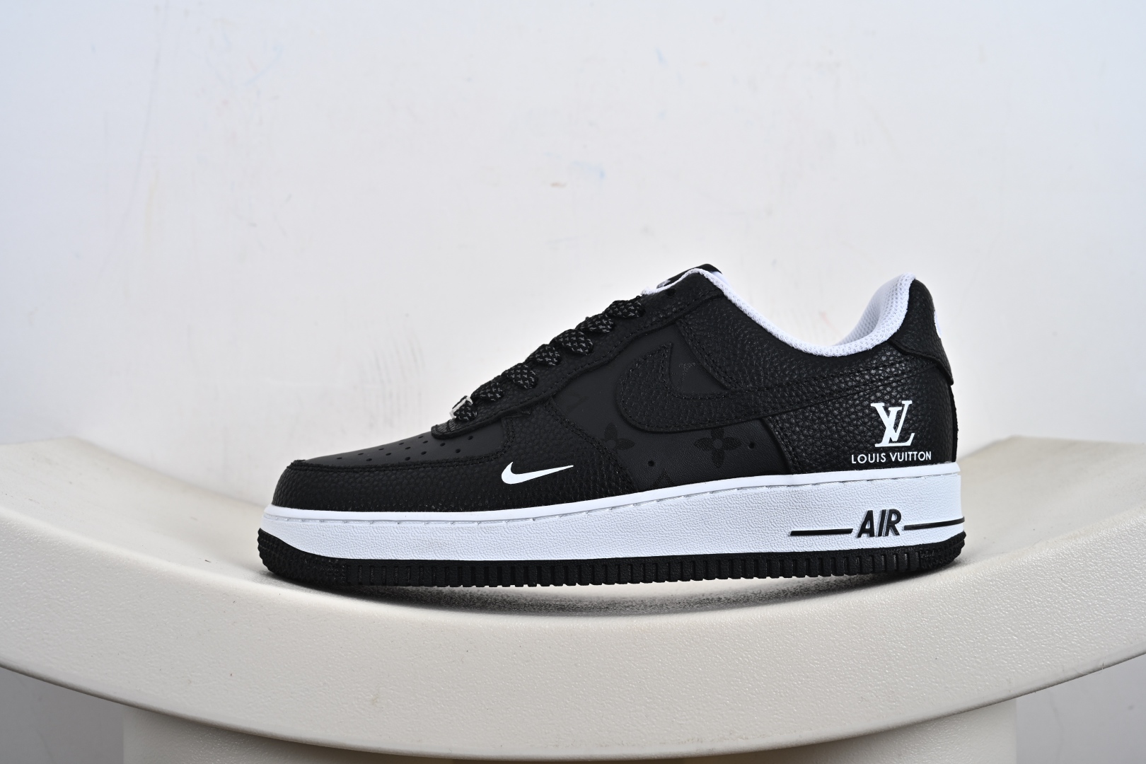 240  定制版 Louis Vuittx Nk Air Force 1’07 定制配色 Lv联名 空军一号低帮经典低帮休闲百搭板鞋 CZ3986-003