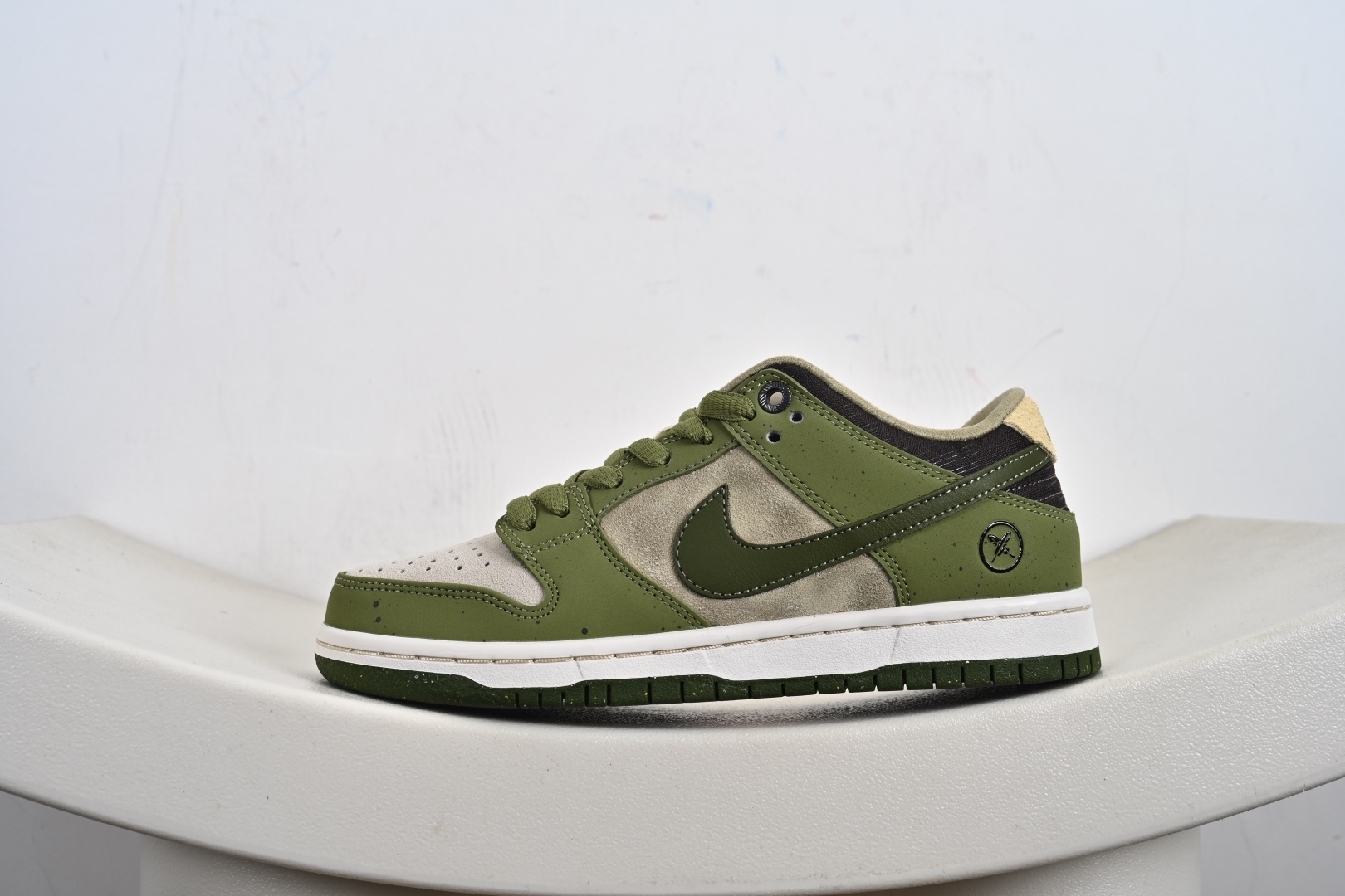 200 免检版 配色齐全 Yuto Horigome x Nike Dunk SB Low ”Asparagus”绿白 HF8022-300