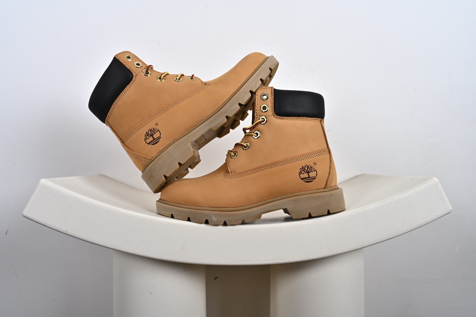 280 添柏岚Timberland 6 Inch Leather Boots添柏岚经典户外6英寸大黄靴“OG麦黄 纯黑TB010061 TB 010073 001 TB010061713