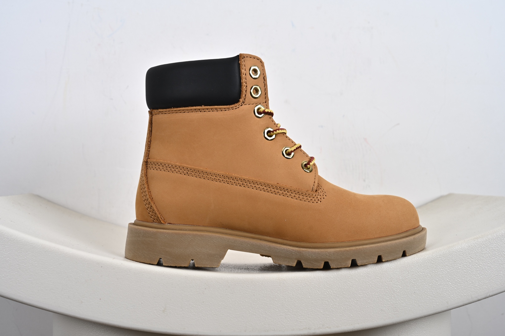 280 添柏岚Timberland 6 Inch Leather Boots添柏岚经典户外6英寸大黄靴“OG麦黄 纯黑TB010061 TB 010073 001 TB010061713
