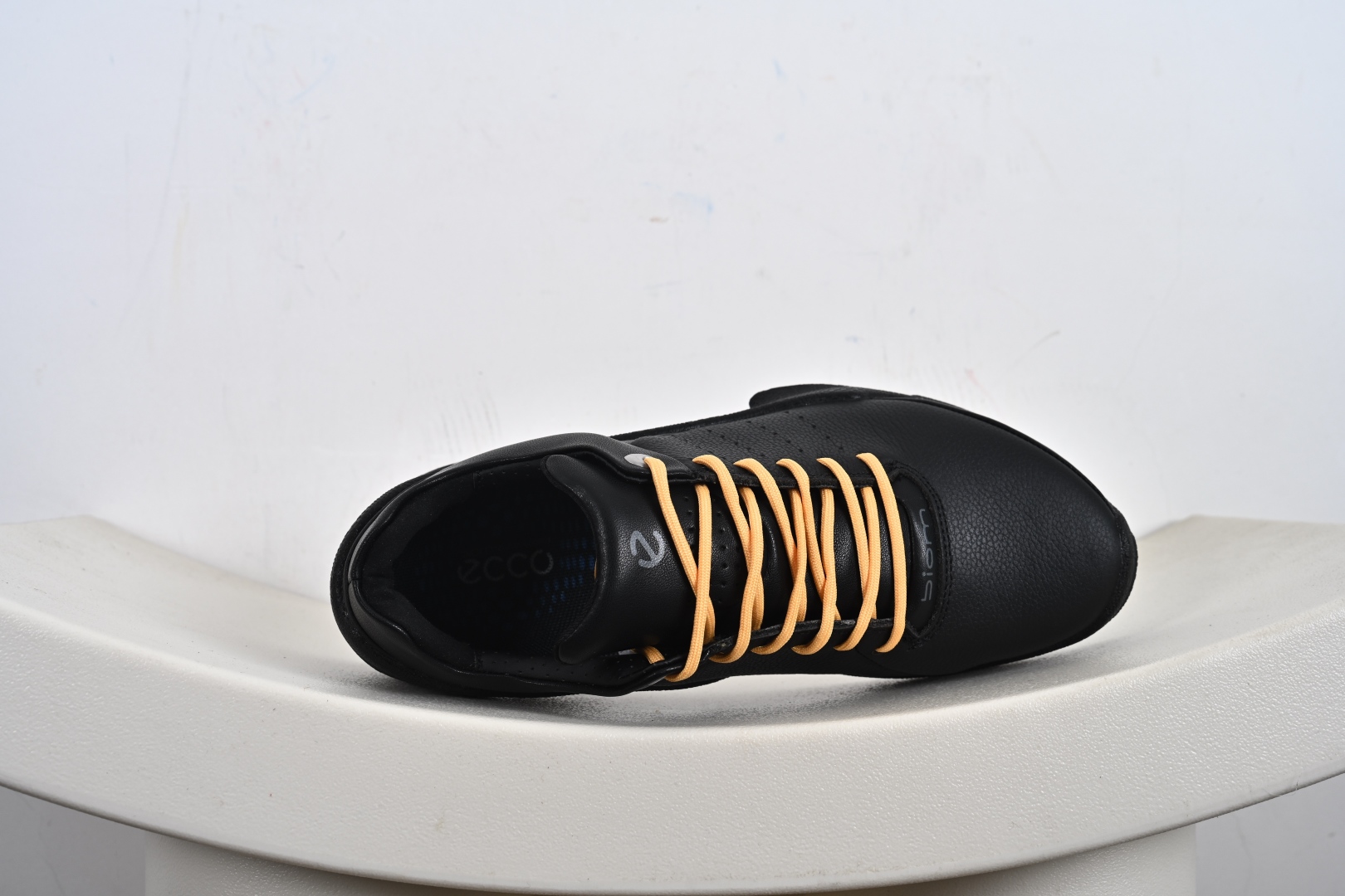 240 ECCO爱步Men's Sports Running Biom C Leather 健步C系列低帮系带真皮轻量运动鞋“皮革全黑” 800464-510