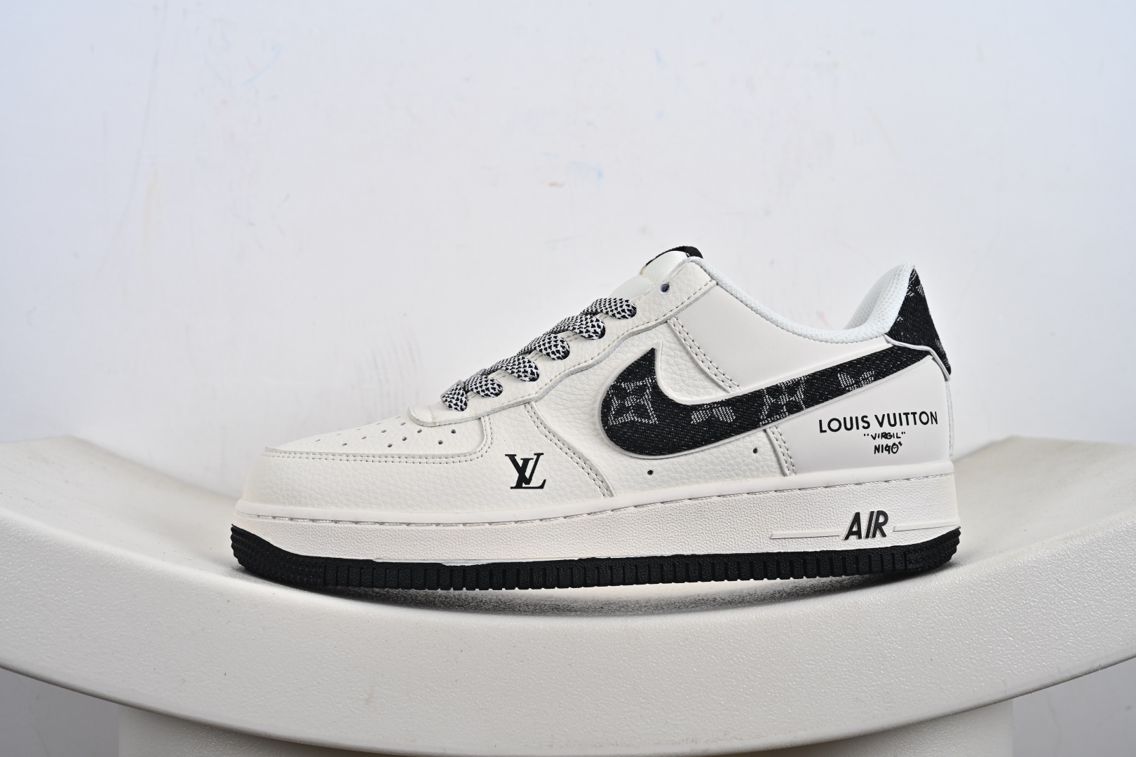 240  定制版 NK Air Force 1 '07 Low “联名——黑牛仔印花”空军一号 低帮 运动鞋 休闲鞋  SM6668-108