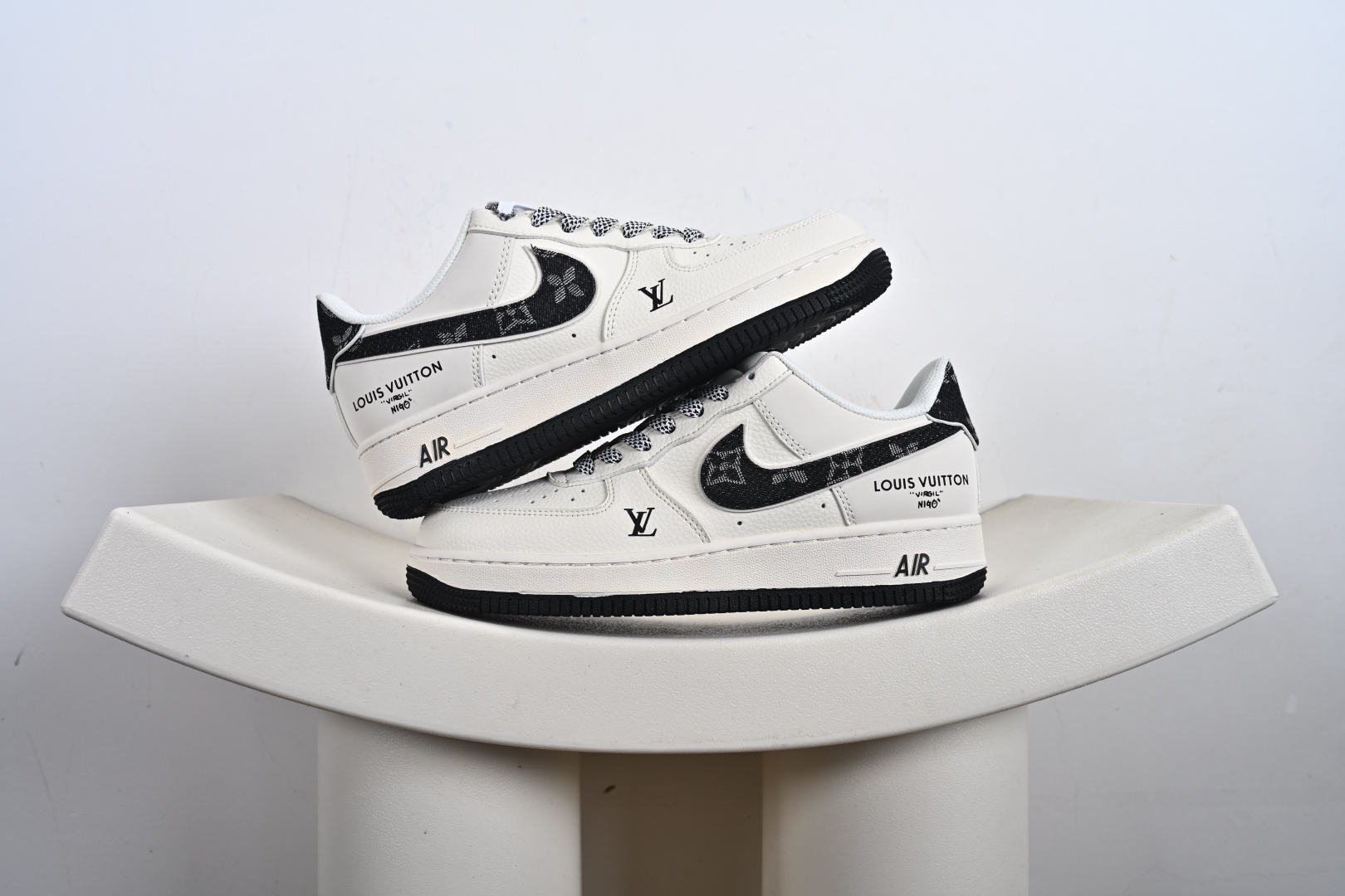 240  定制版 NK Air Force 1 '07 Low “联名——黑牛仔印花”空军一号 低帮 运动鞋 休闲鞋  SM6668-108