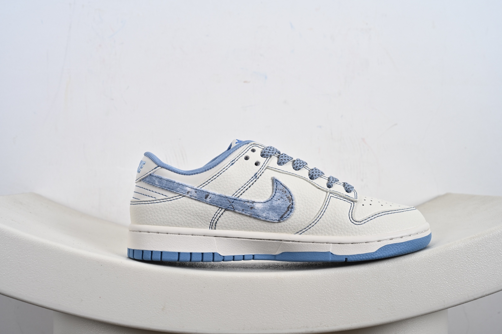 260  定制版 NK SB Dunk Low L联名 冰蓝牛仔满天星 低帮休闲板鞋 JP1628-028