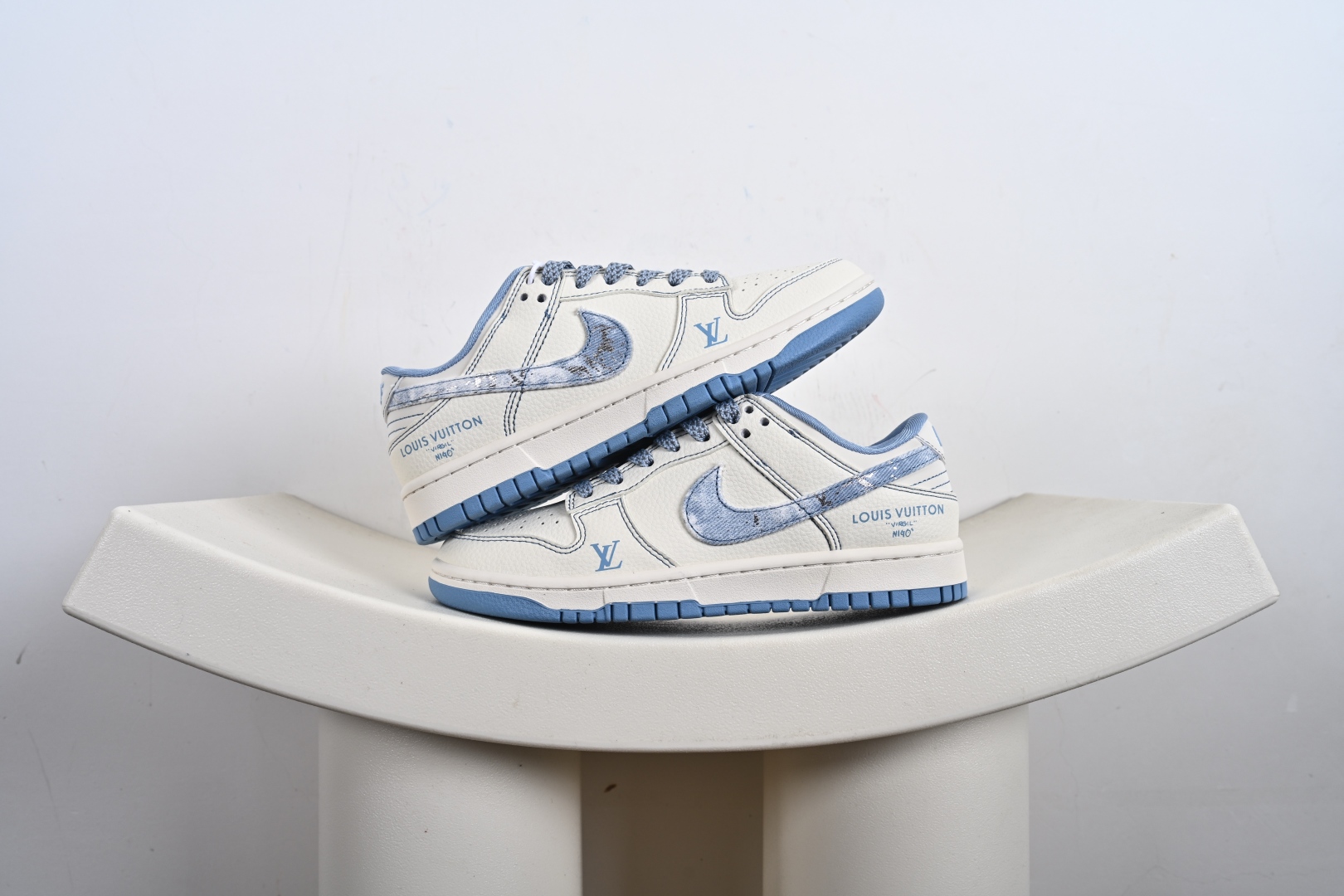 260  定制版 NK SB Dunk Low L联名 冰蓝牛仔满天星 低帮休闲板鞋 JP1628-028