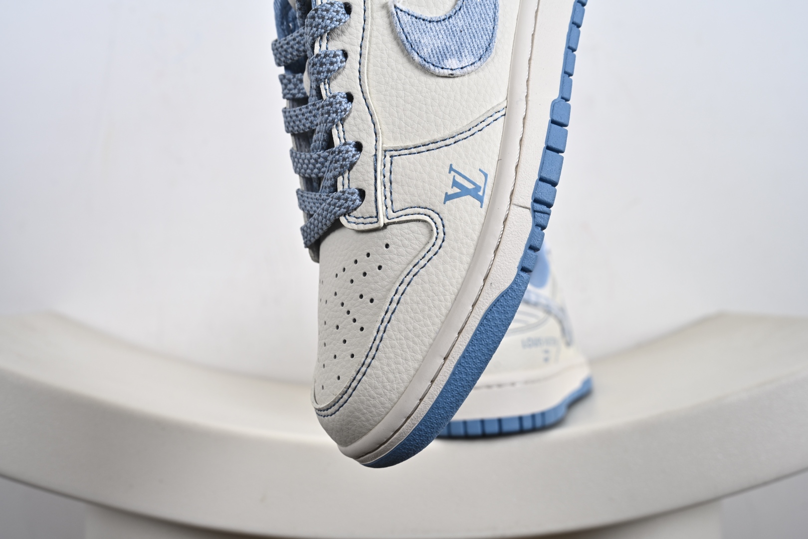 260  定制版 NK SB Dunk Low L联名 冰蓝牛仔满天星 低帮休闲板鞋 JP1628-028