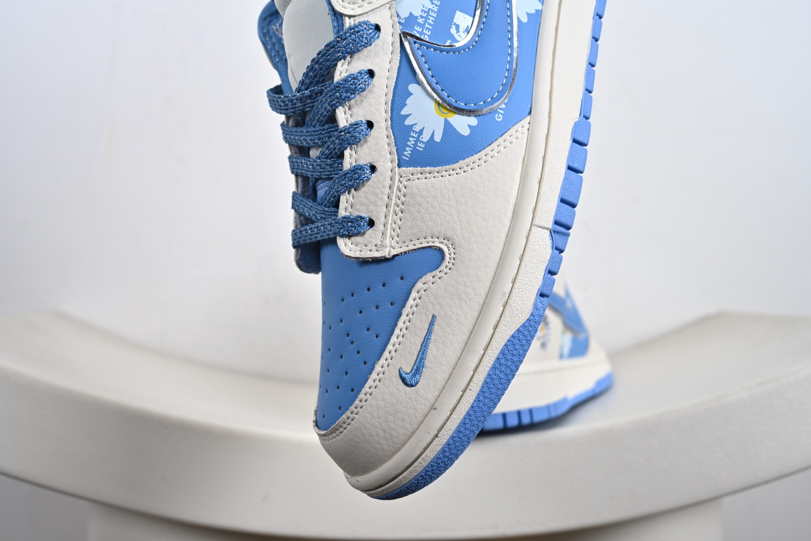 260  定制版 Peaceminusone x Nike Dunk SB Low 小雏菊 x 耐克 SB 低帮 联名米白蓝 SR2025-004