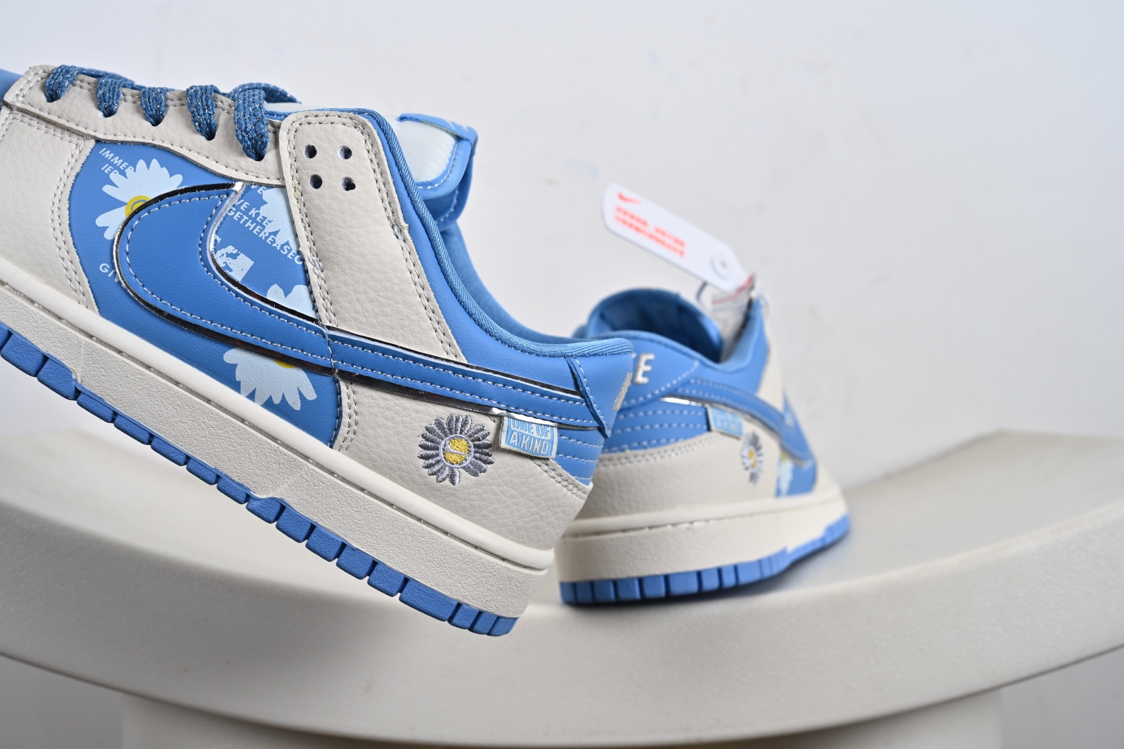 260  定制版 Peaceminusone x Nike Dunk SB Low 小雏菊 x 耐克 SB 低帮 联名米白蓝 SR2025-004