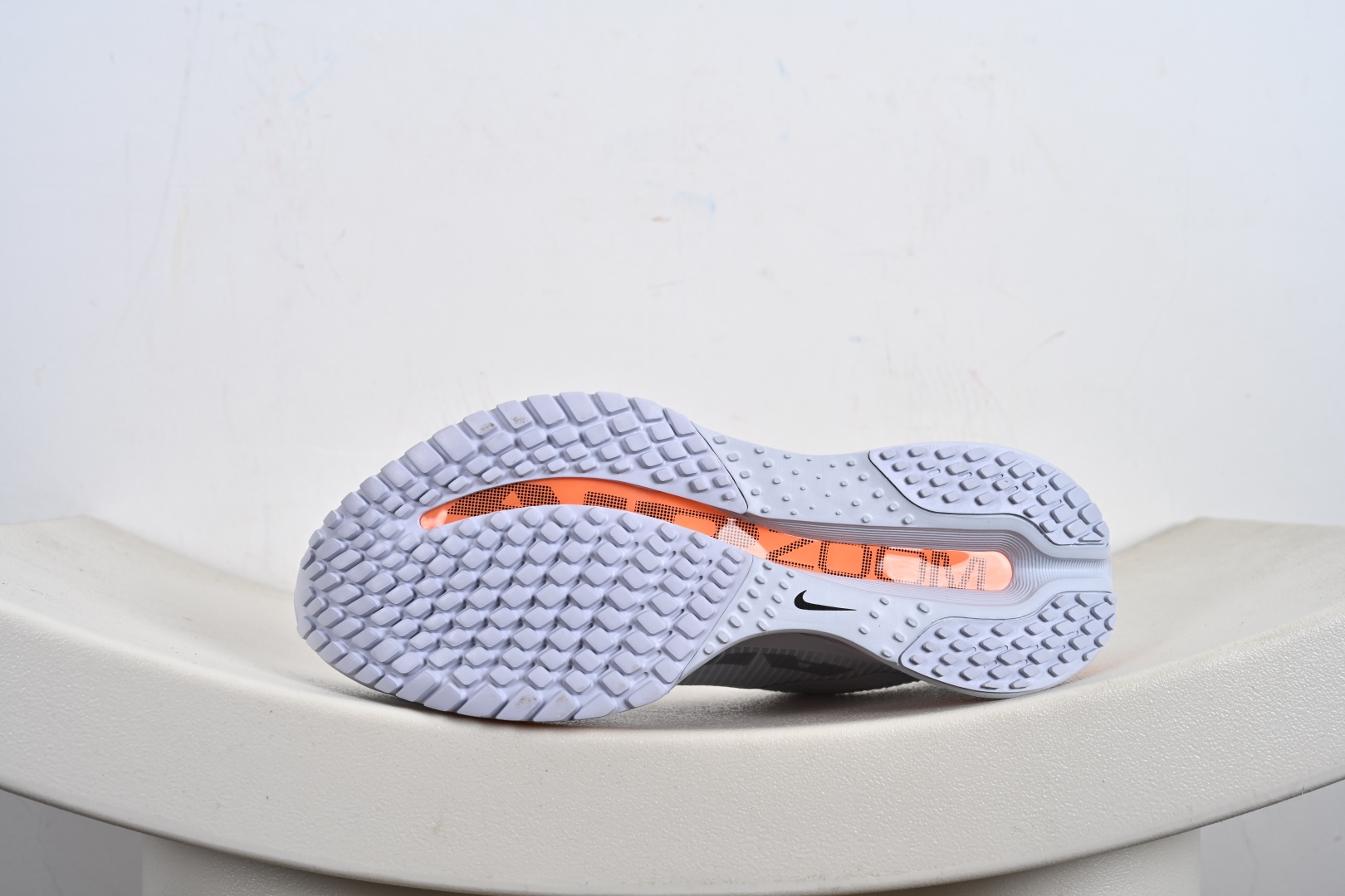 240 Nike Air Zoom NIKE PEGASUS PREMIUM耐克 新款气垫缓震休闲跑步鞋  HQ2592-003
