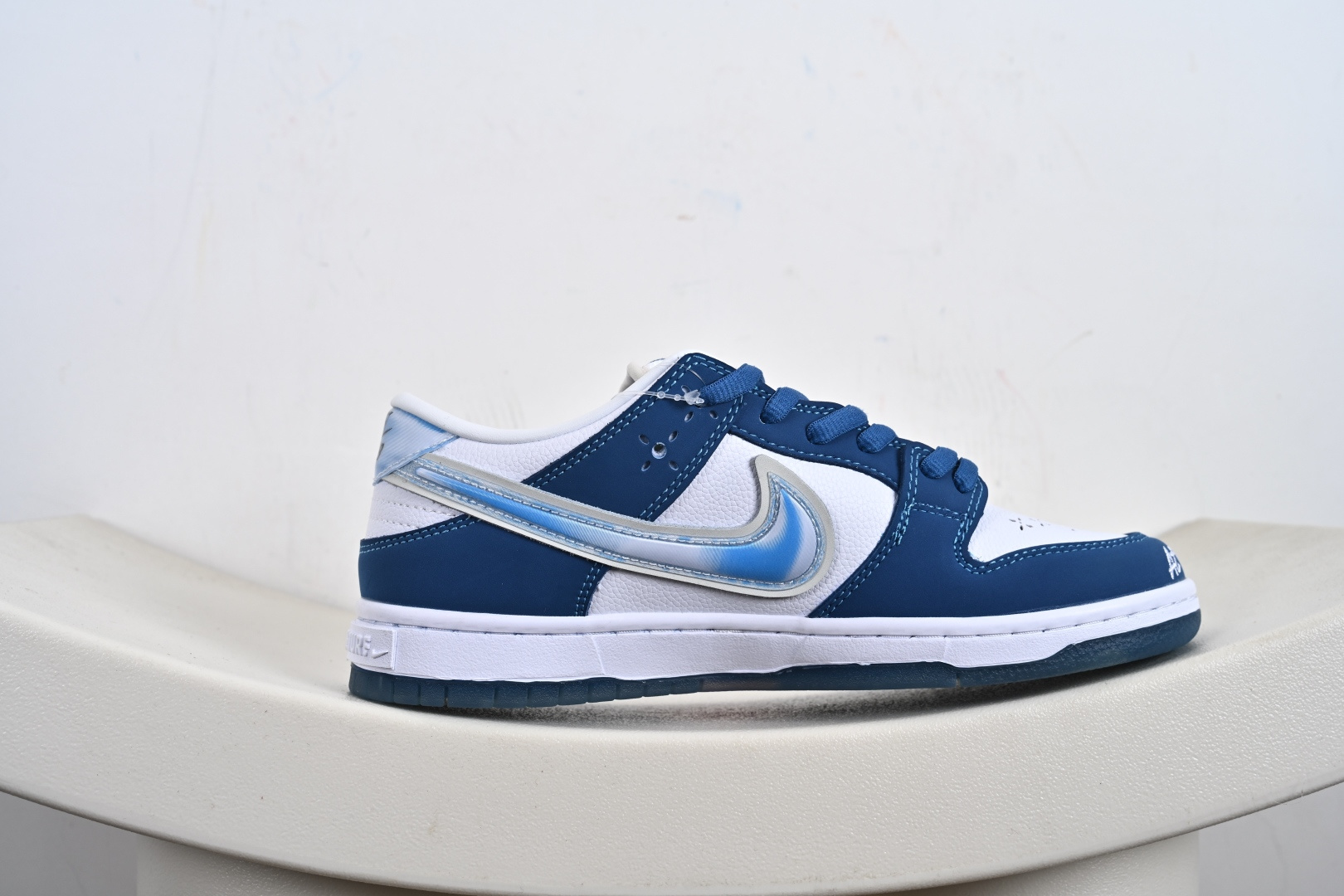 Nike SB Dunk Low x Born x Raised 蓝白 FN7819-400