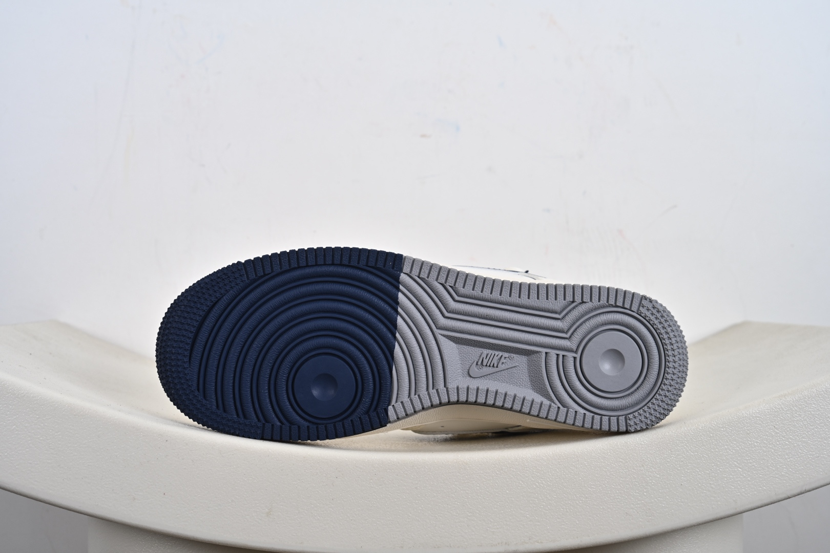 Nike Air Force 1 Low LV联名 DM6868-064