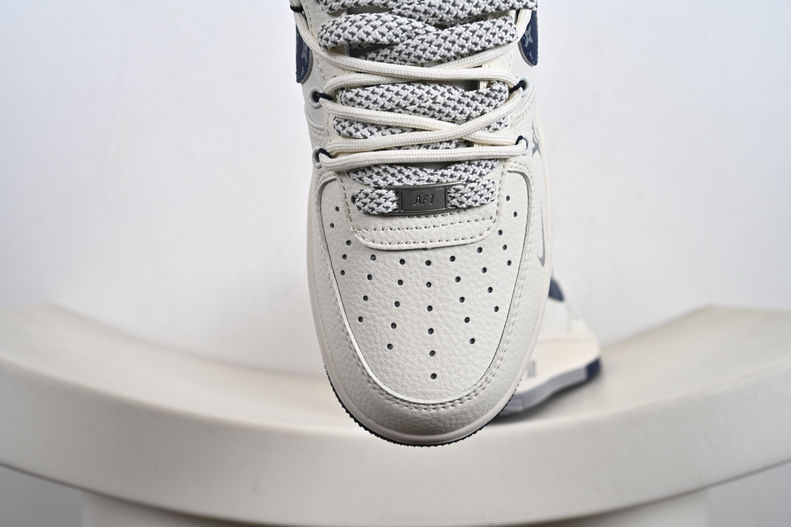 Nike Air Force 1 Low LV联名 DM6868-064