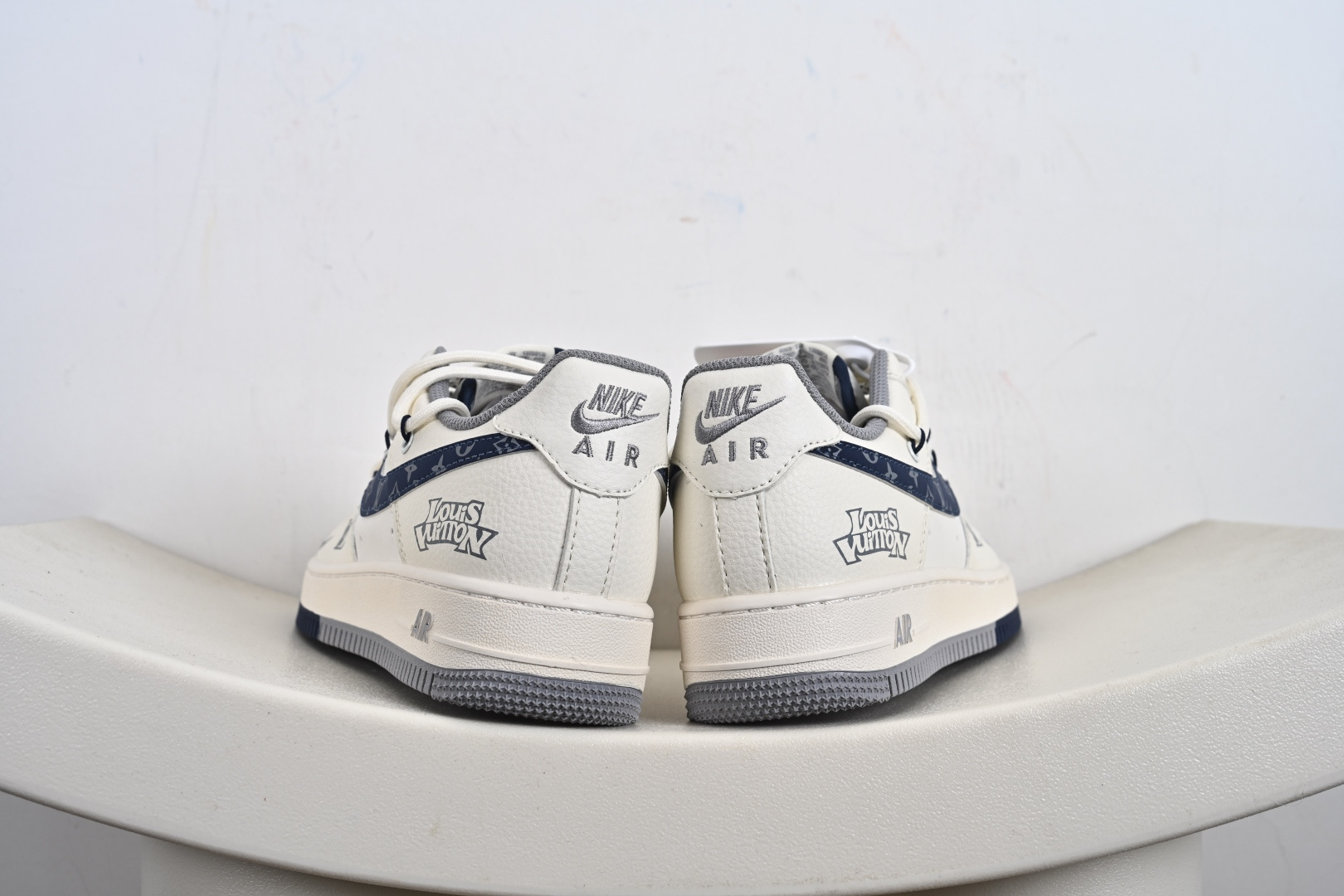 Nike Air Force 1 Low LV联名 DM6868-064