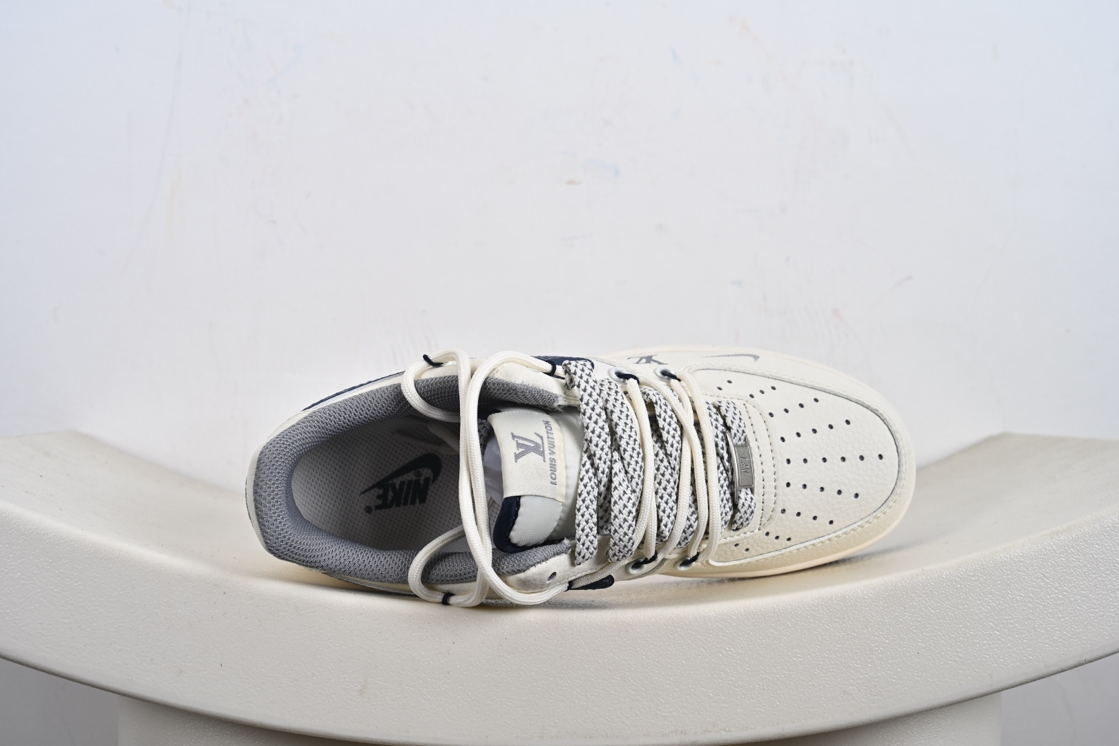 Nike Air Force 1 Low LV联名 DM6868-064