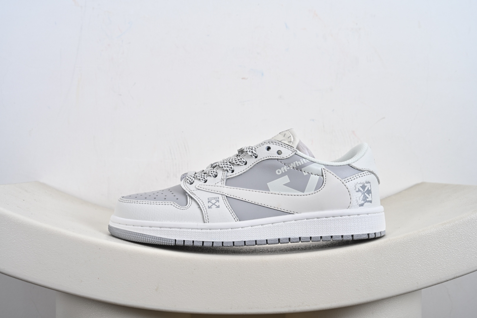 Travis Scott x Fragment Design x Air Jordan 1 Low OG SP AJ1 乔1 低帮文化休闲板鞋 DZ5899-009