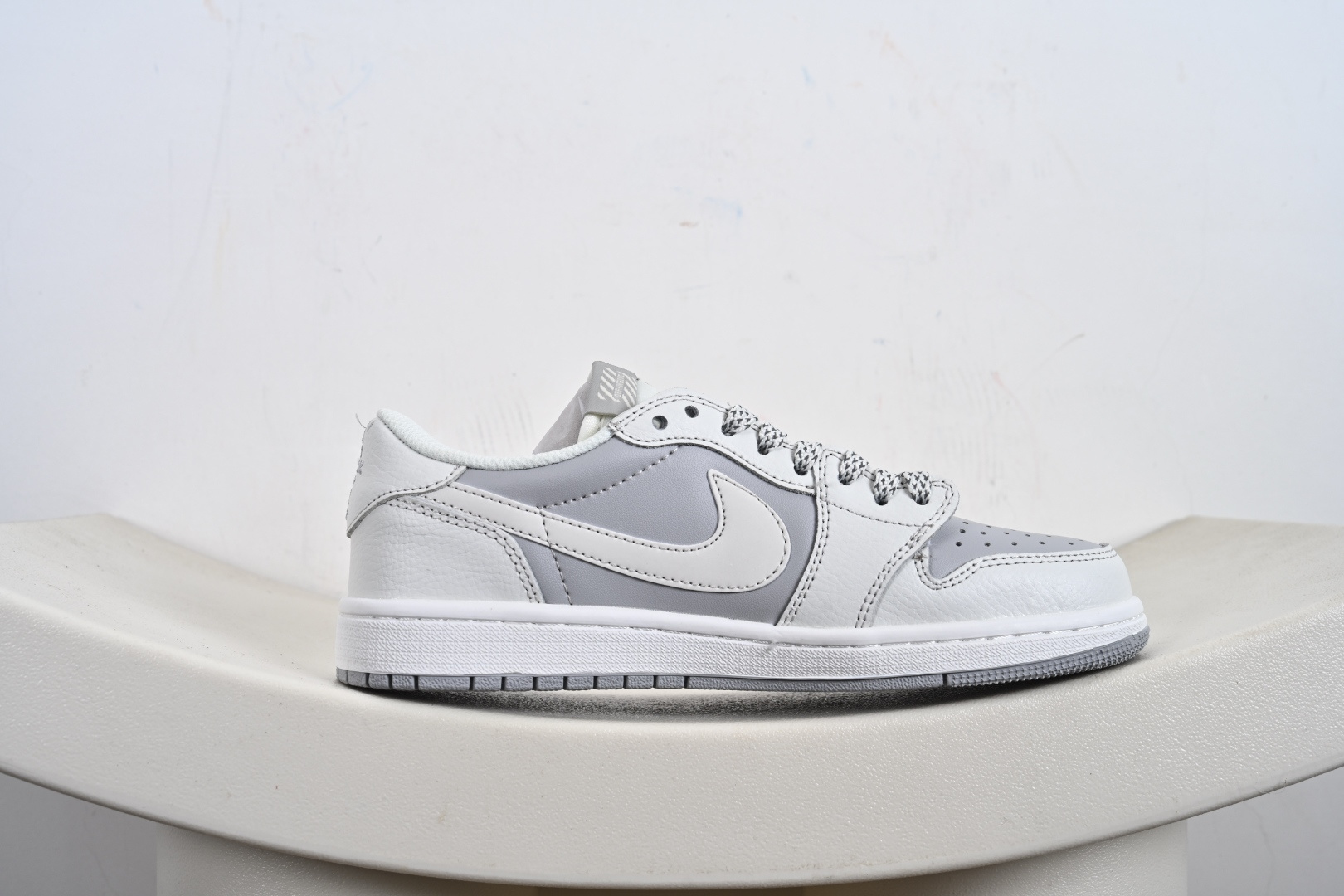 Travis Scott x Fragment Design x Air Jordan 1 Low OG SP AJ1 乔1 低帮文化休闲板鞋 DZ5899-009