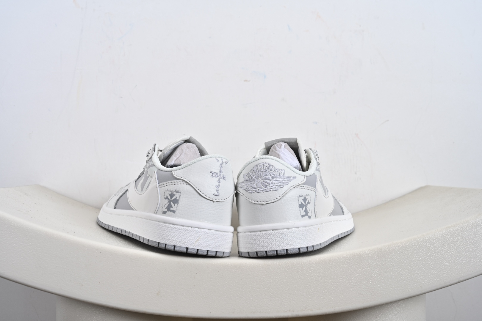 Travis Scott x Fragment Design x Air Jordan 1 Low OG SP AJ1 乔1 低帮文化休闲板鞋 DZ5899-009
