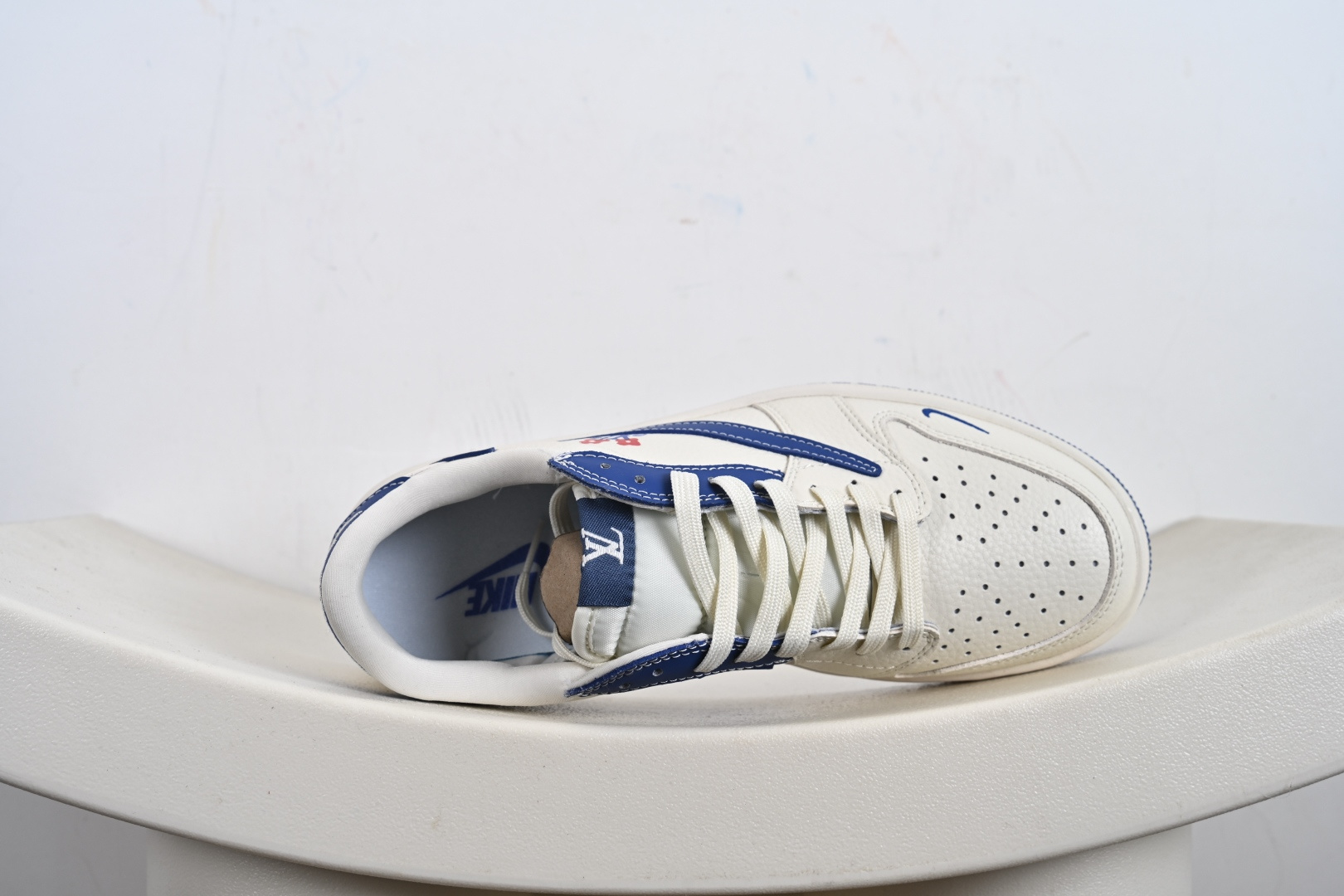 Travis Scott x Fragment Design x Air Jordan 1 Low OG SP AJ1 乔1 LV联名 白蓝花饰 低帮文化休闲板鞋 LD2028-042