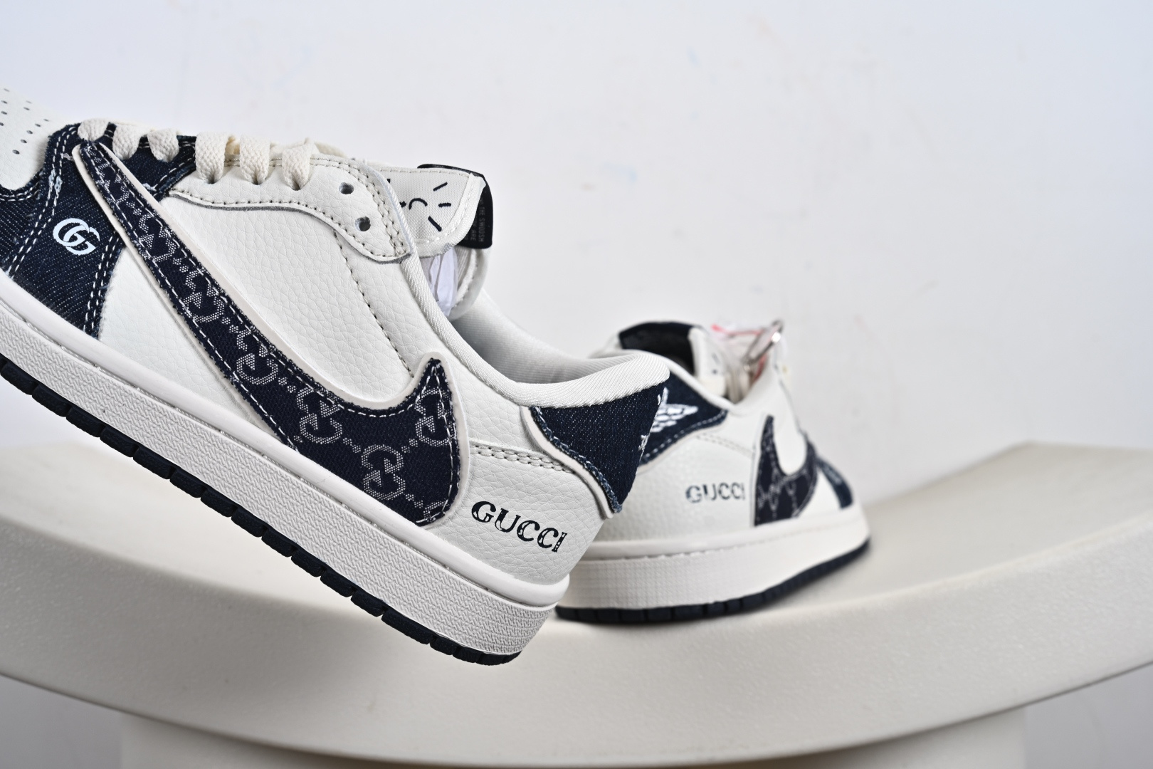 Nike Air Jordan 1 Low 定制配色 古驰联名 定制AJ联名-高端定制 低帮复古文化板鞋 JW1188-147