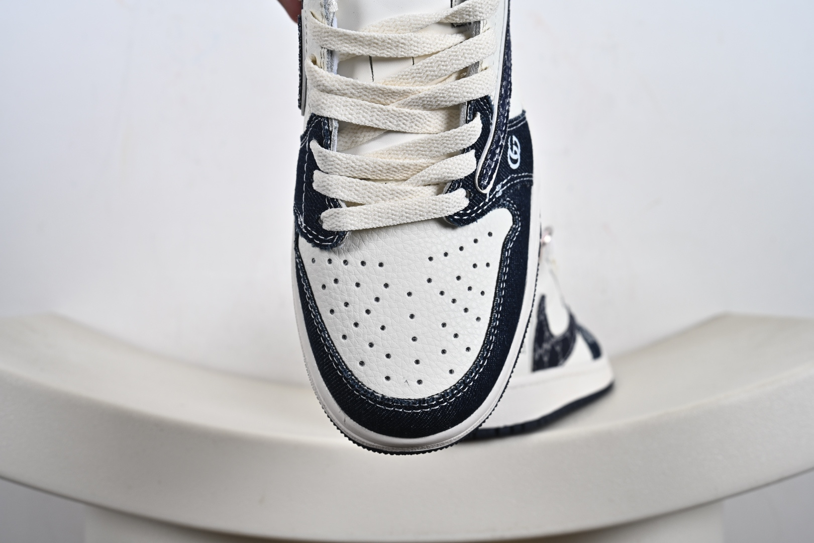 Nike Air Jordan 1 Low 定制配色 古驰联名 定制AJ联名-高端定制 低帮复古文化板鞋 JW1188-147