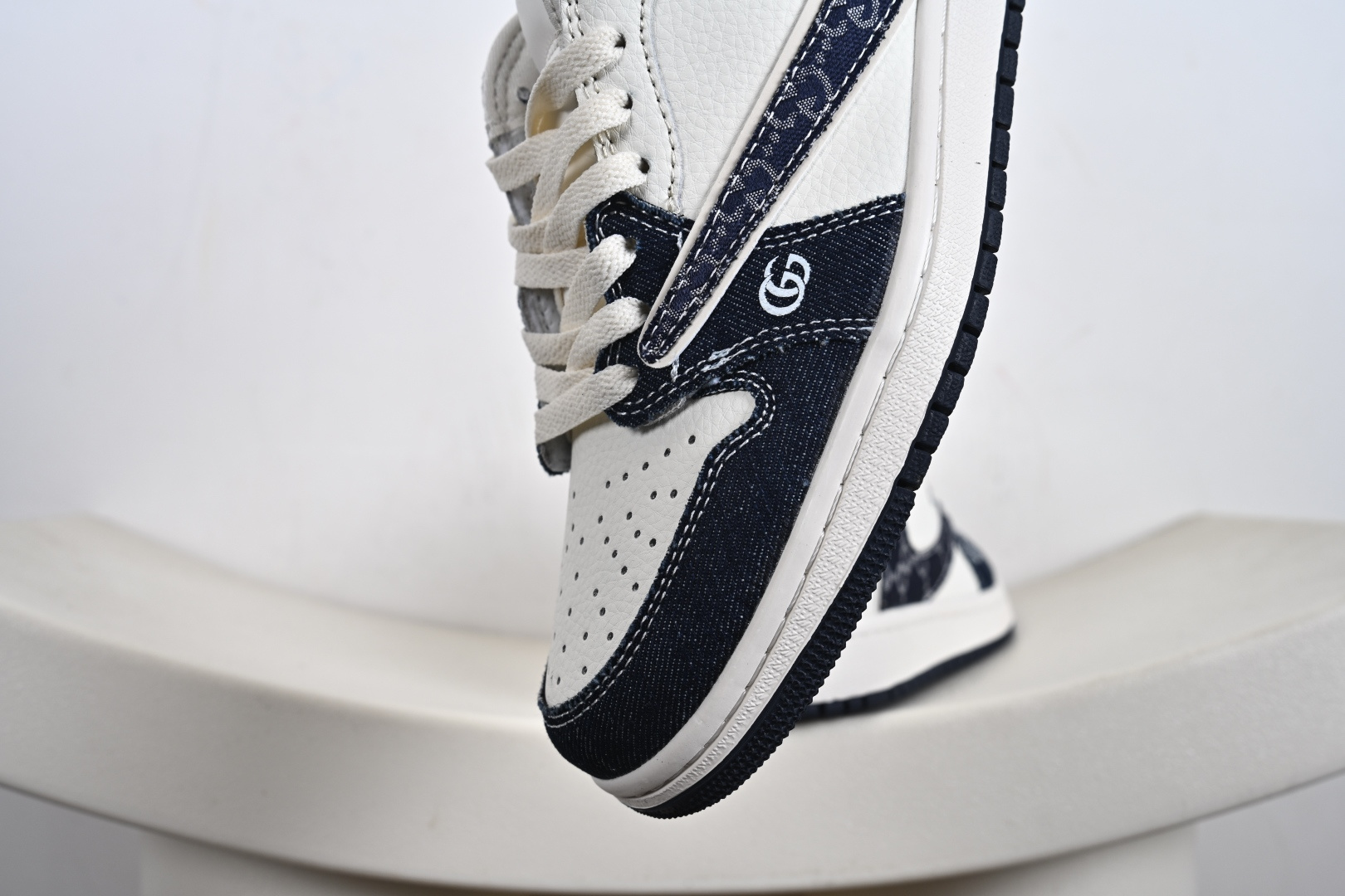 Nike Air Jordan 1 Low 定制配色 古驰联名 定制AJ联名-高端定制 低帮复古文化板鞋 JW1188-147