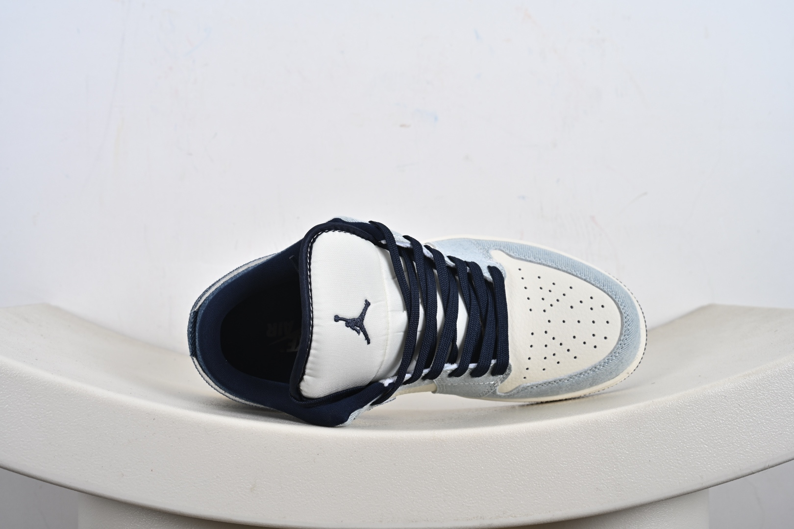 定制版Air Jordan 1 Low AJ1 乔1 联名 复古牛仔 高端定制 低帮复古篮球鞋 QG2025-002