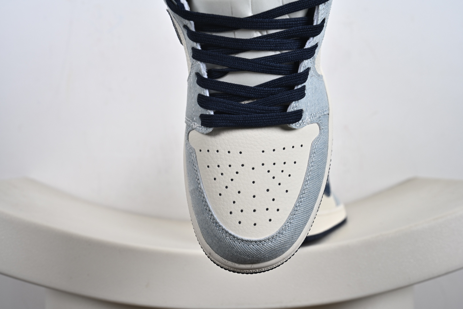 定制版Air Jordan 1 Low AJ1 乔1 联名 复古牛仔 高端定制 低帮复古篮球鞋 QG2025-002