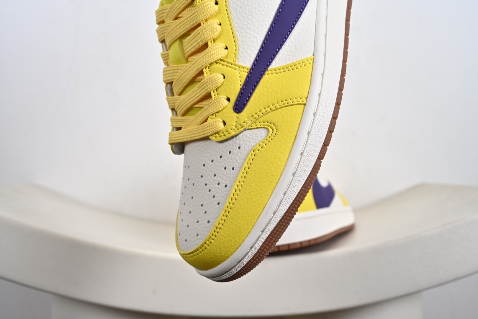 Travis Scott x Fragment Design x Air Jordan 1 Low OG SP AJ1 乔1 联名款 低帮文化休闲板鞋 DN6901-096