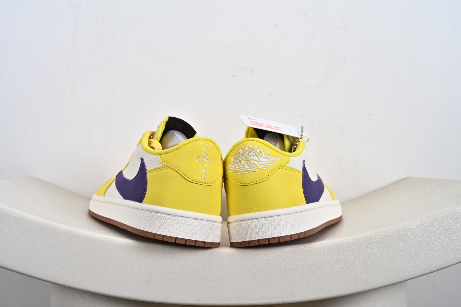 Travis Scott x Fragment Design x Air Jordan 1 Low OG SP AJ1 乔1 联名款 低帮文化休闲板鞋 DN6901-096