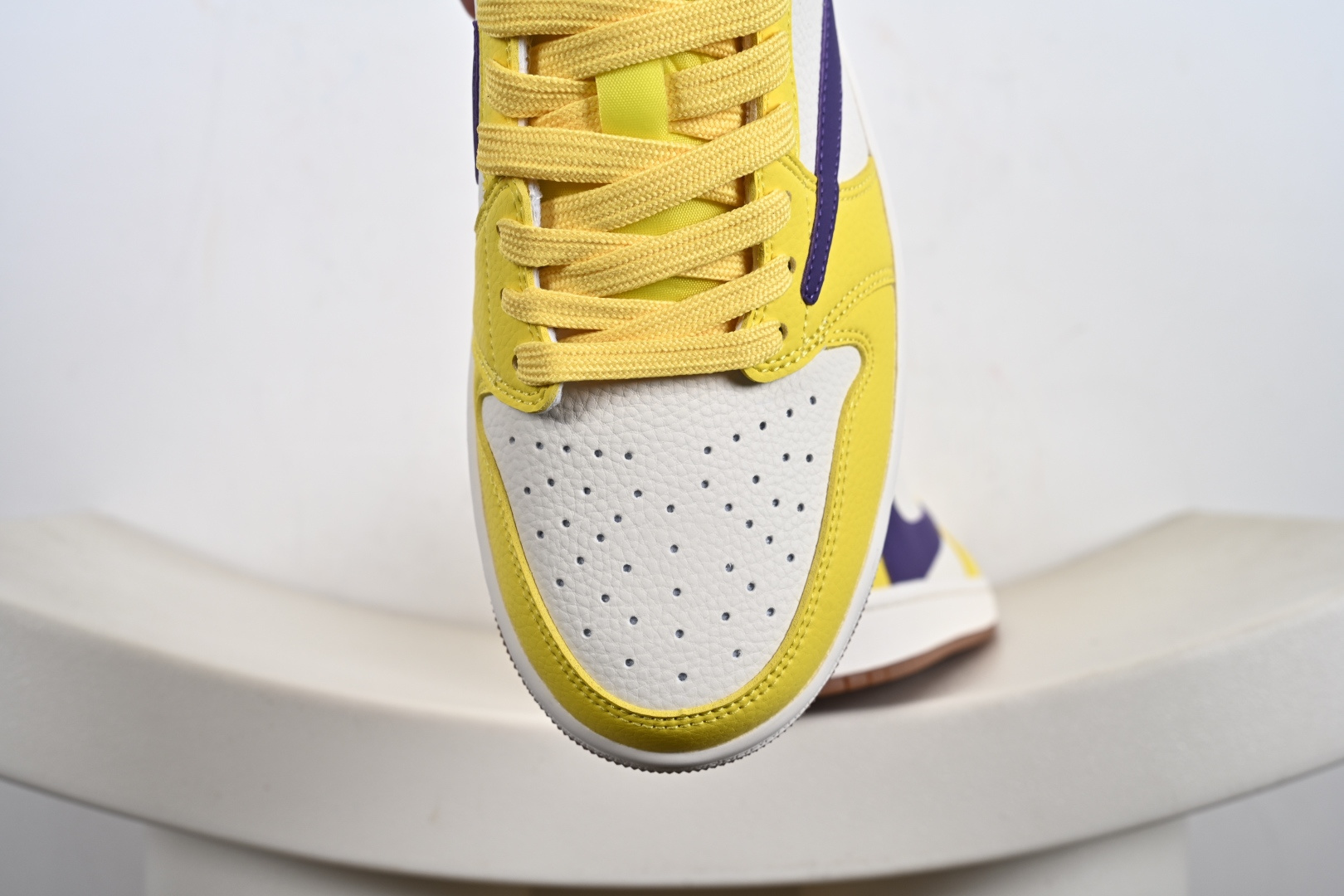 Travis Scott x Fragment Design x Air Jordan 1 Low OG SP AJ1 乔1 联名款 低帮文化休闲板鞋 DN6901-096