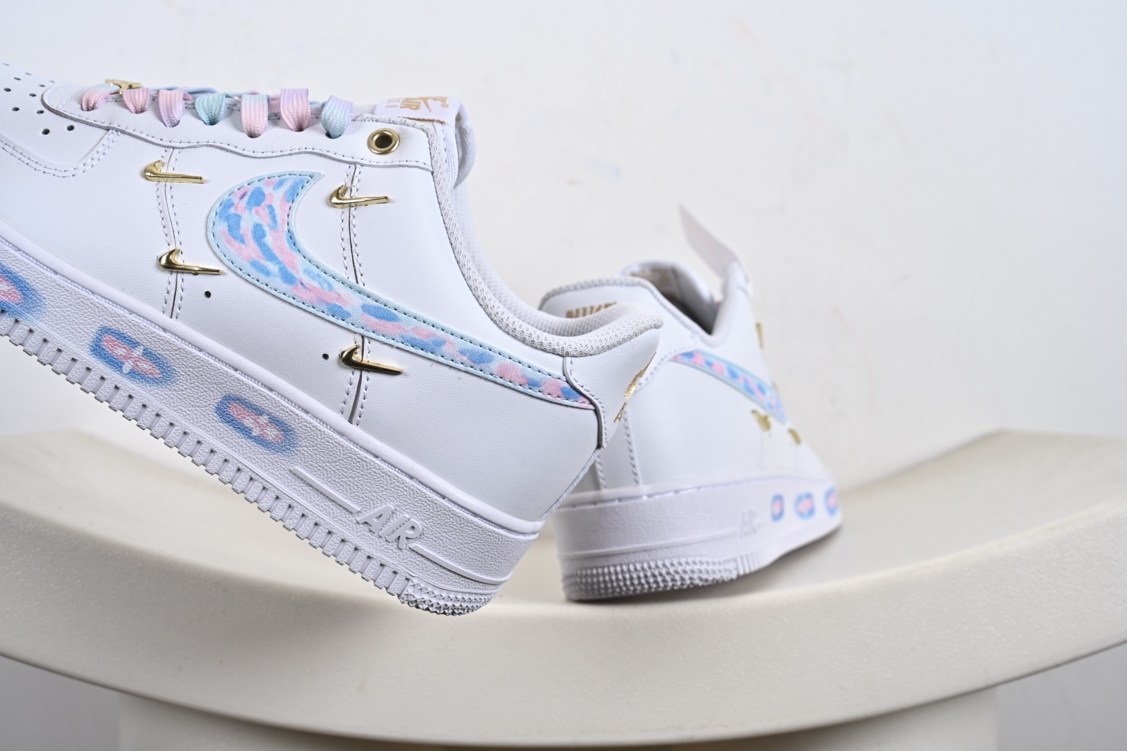 定制版NK Air Force 1'07 Low 四勾莫奈印象 空军一号低帮休闲板鞋 ZH0316-105