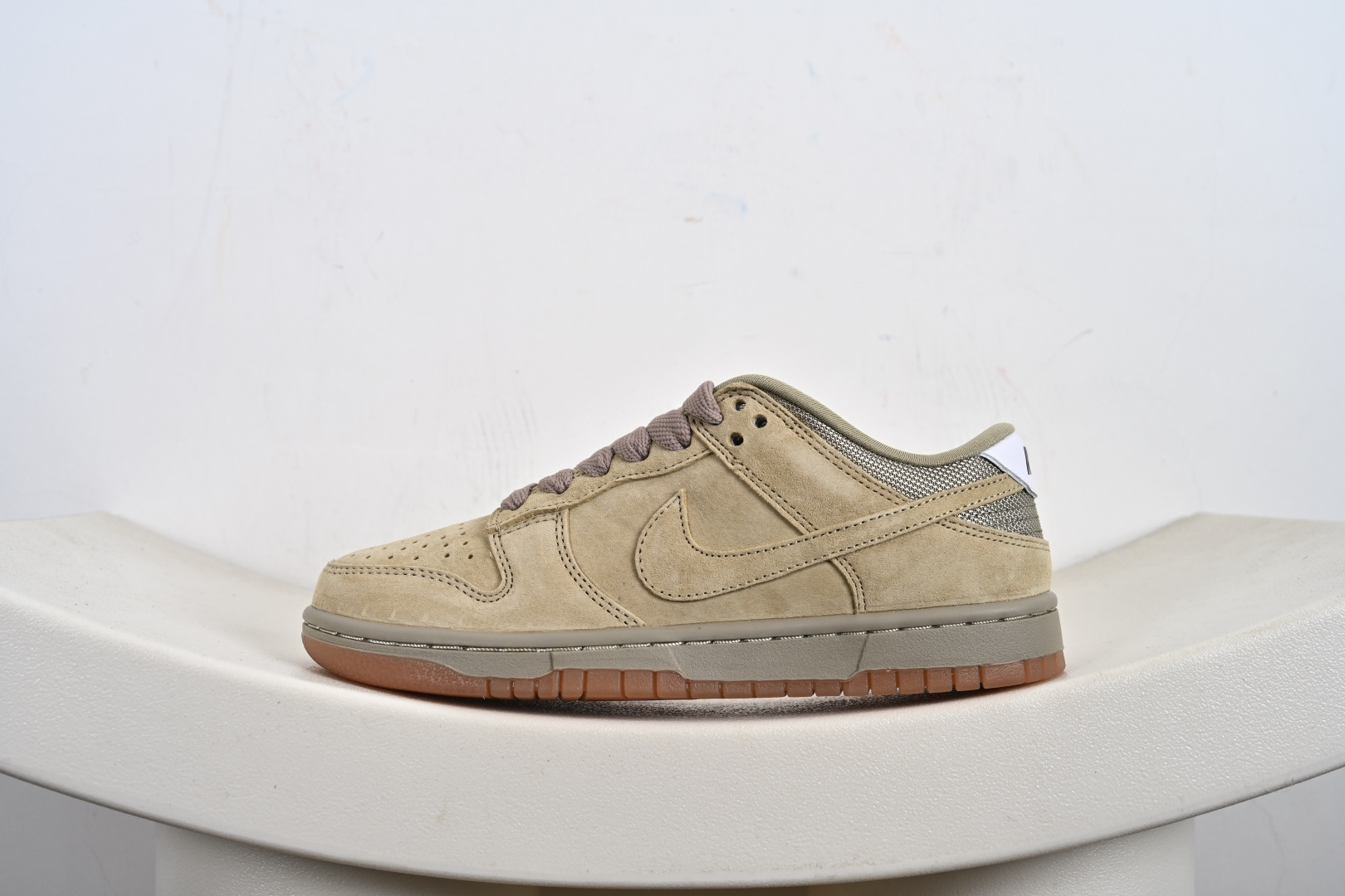 Nike SB Dunk Low HJ0367-200