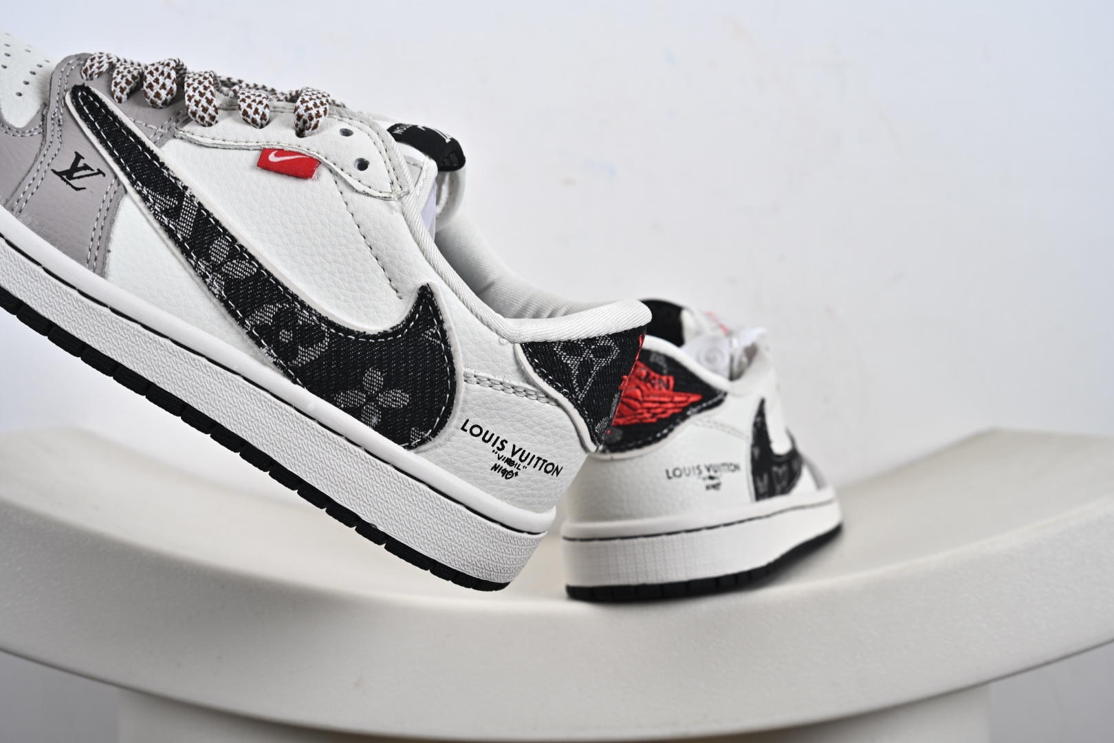 定制版Travis Scott x Fragment Design x Air Jordan 1 Low OG SP AJ1 乔1 LV 低帮文化休闲板鞋 JW1188-143