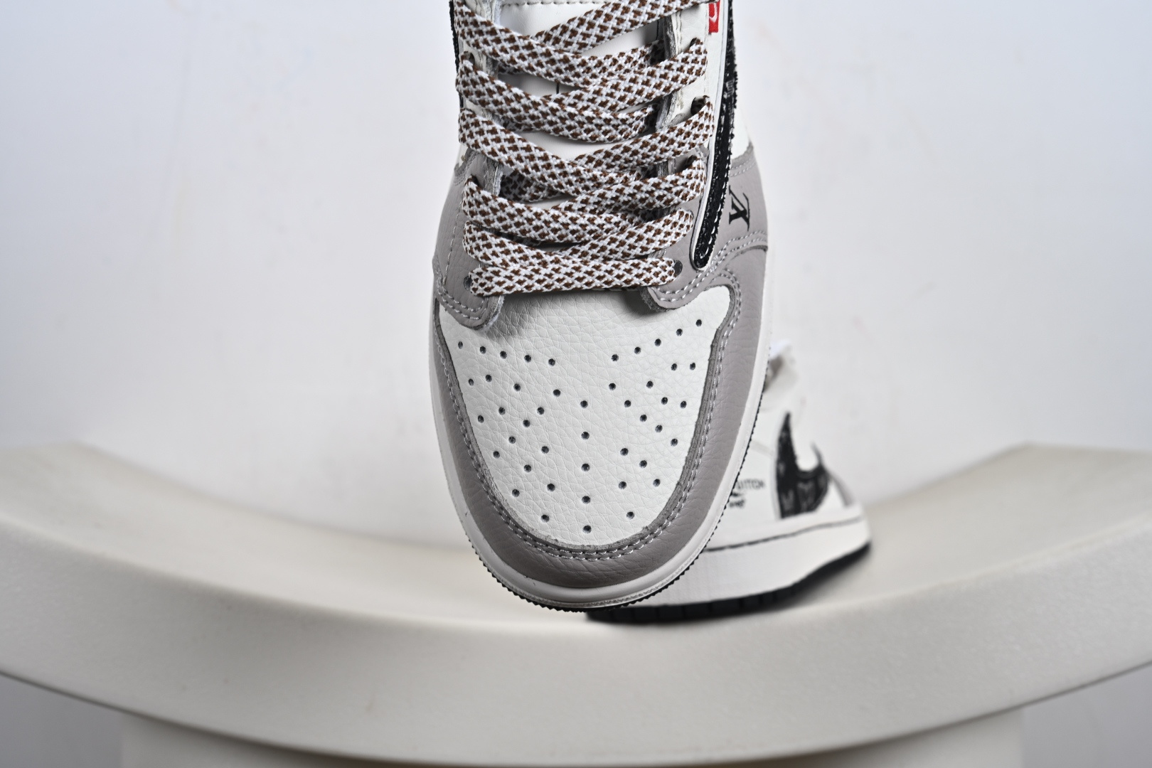 定制版Travis Scott x Fragment Design x Air Jordan 1 Low OG SP AJ1 乔1 LV 低帮文化休闲板鞋 JW1188-143