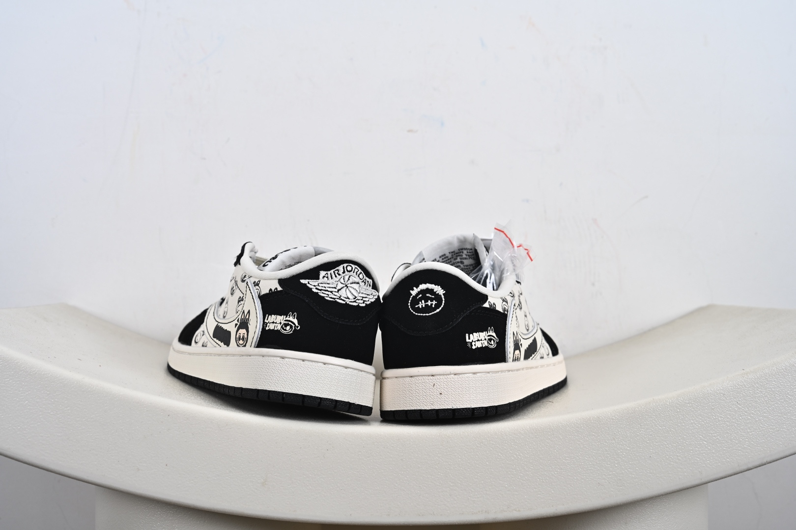 Nike Air Jordan 1 HI ZOOM AIR AJ1倒勾 乔一倒钩拉布布 ‘DIY’定制 耐克 低帮文化篮球鞋 LD2028-056