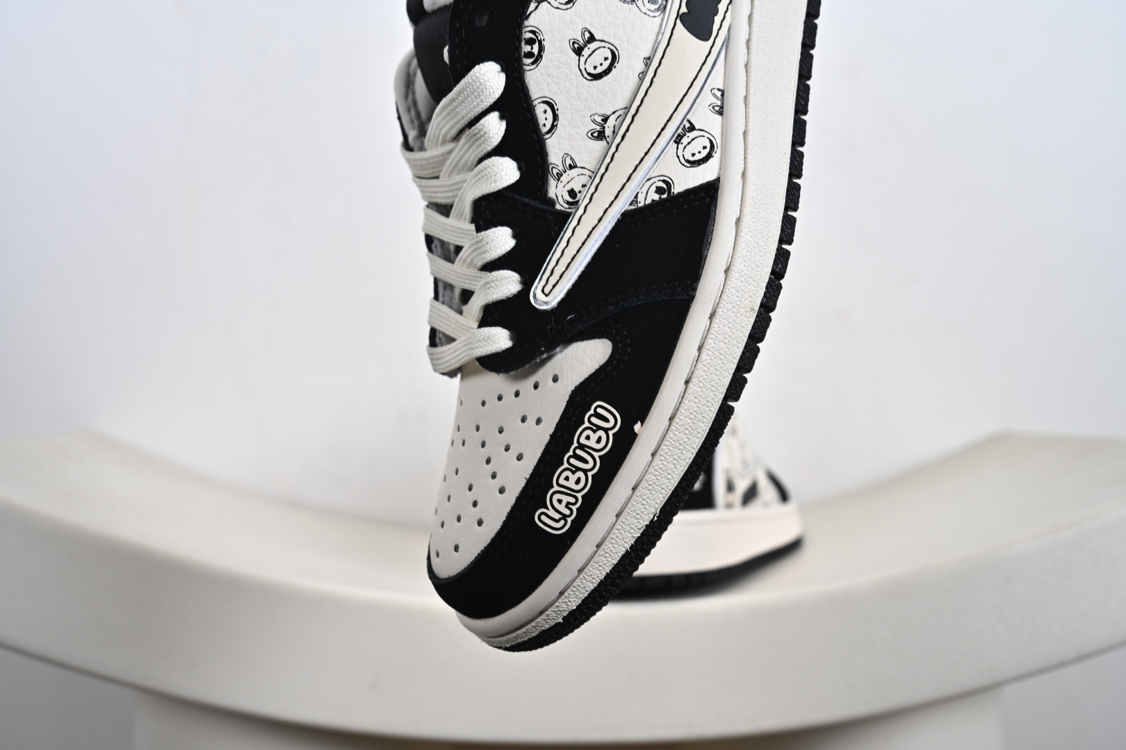 Nike Air Jordan 1 HI ZOOM AIR AJ1倒勾 乔一倒钩拉布布 ‘DIY’定制 耐克 低帮文化篮球鞋 LD2028-056