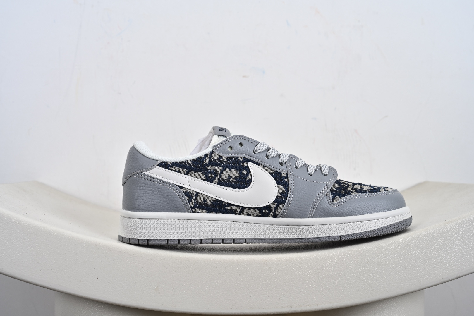 定制版Travis Scott x Fragment Design x Air Jordan 1 Low OG SP AJ1 乔1 迪联名 经典灰花纹 低帮文化休闲板鞋 DZ5899-004