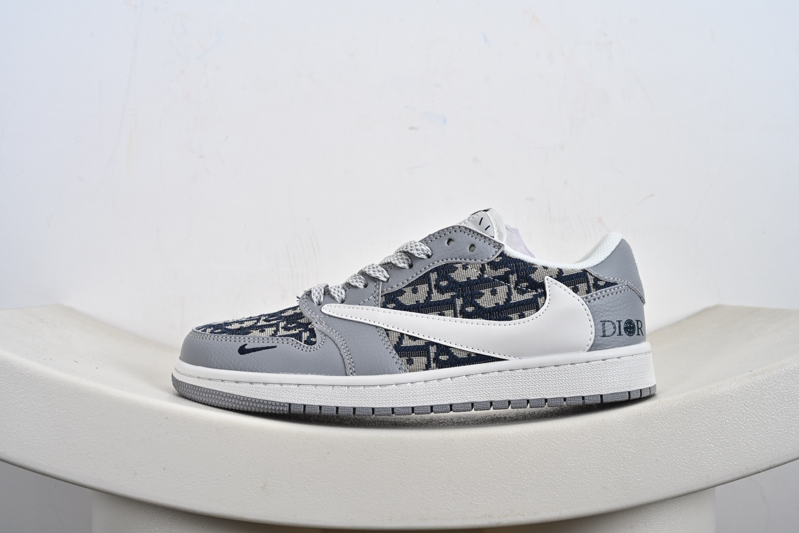 定制版Travis Scott x Fragment Design x Air Jordan 1 Low OG SP AJ1 乔1 迪联名 经典灰花纹 低帮文化休闲板鞋 DZ5899-004