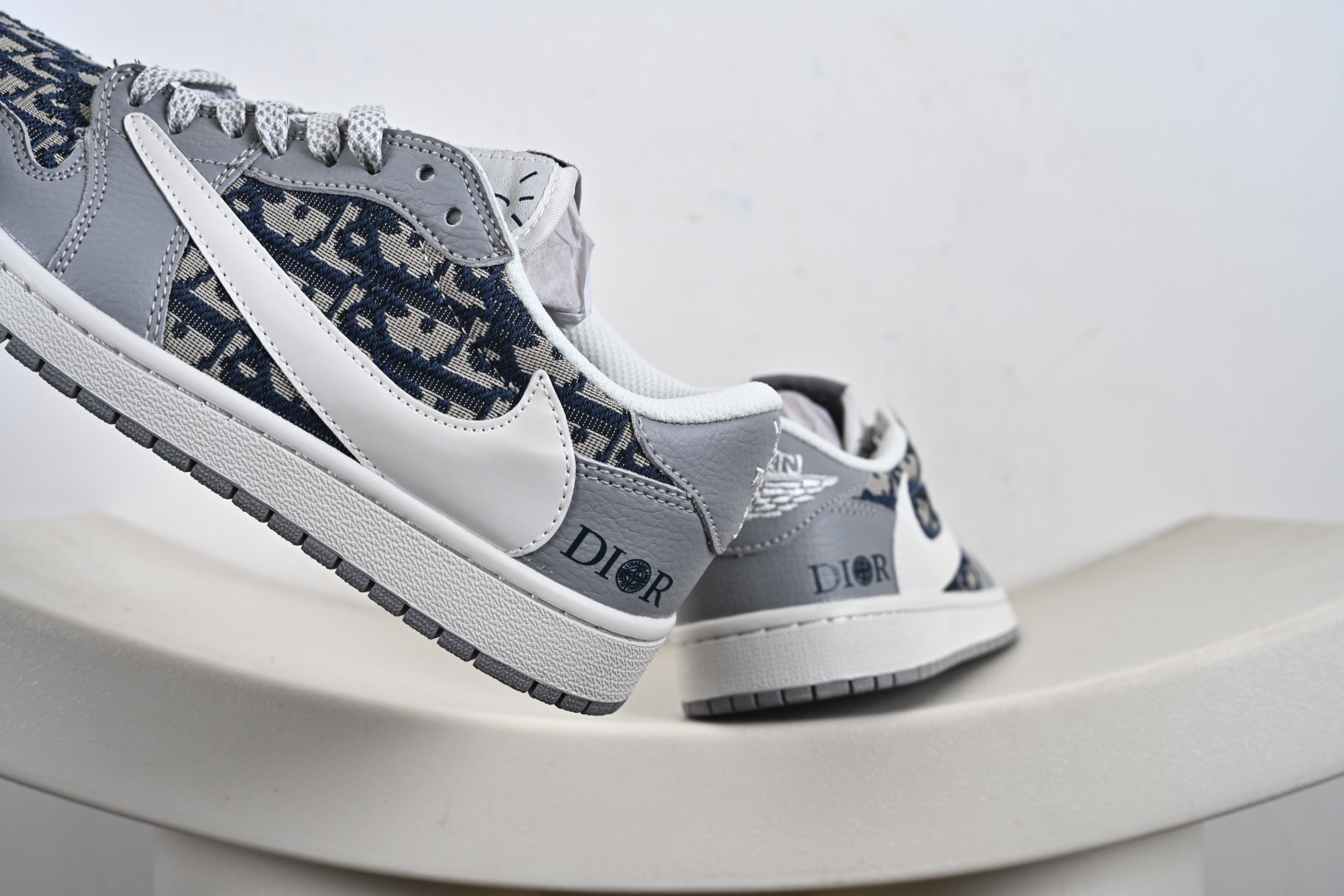 定制版Travis Scott x Fragment Design x Air Jordan 1 Low OG SP AJ1 乔1 迪联名 经典灰花纹 低帮文化休闲板鞋 DZ5899-004