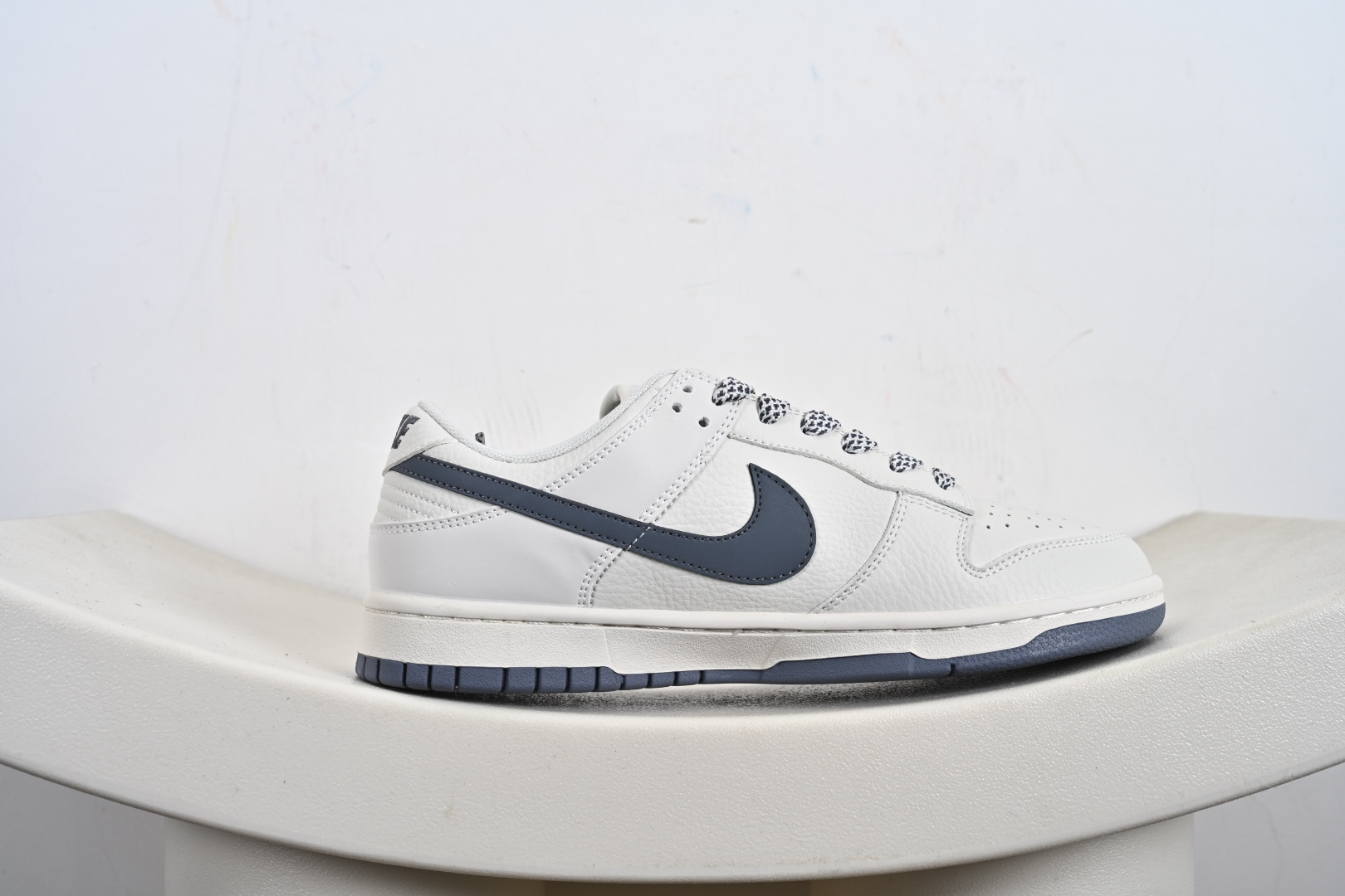 定制版NK SB Dunk Low 灰勾鬼脸 周年高端定制 低帮休闲板鞋 CS1688-120