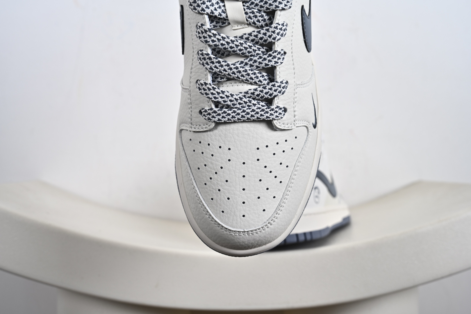 定制版NK SB Dunk Low 灰勾鬼脸 周年高端定制 低帮休闲板鞋 CS1688-120