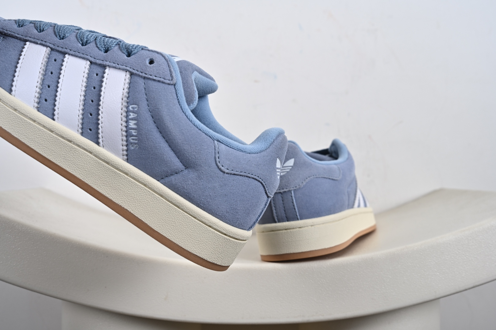 AD Originals Campus 00s 学院系列面包风复古休闲运动板鞋 JQ8346